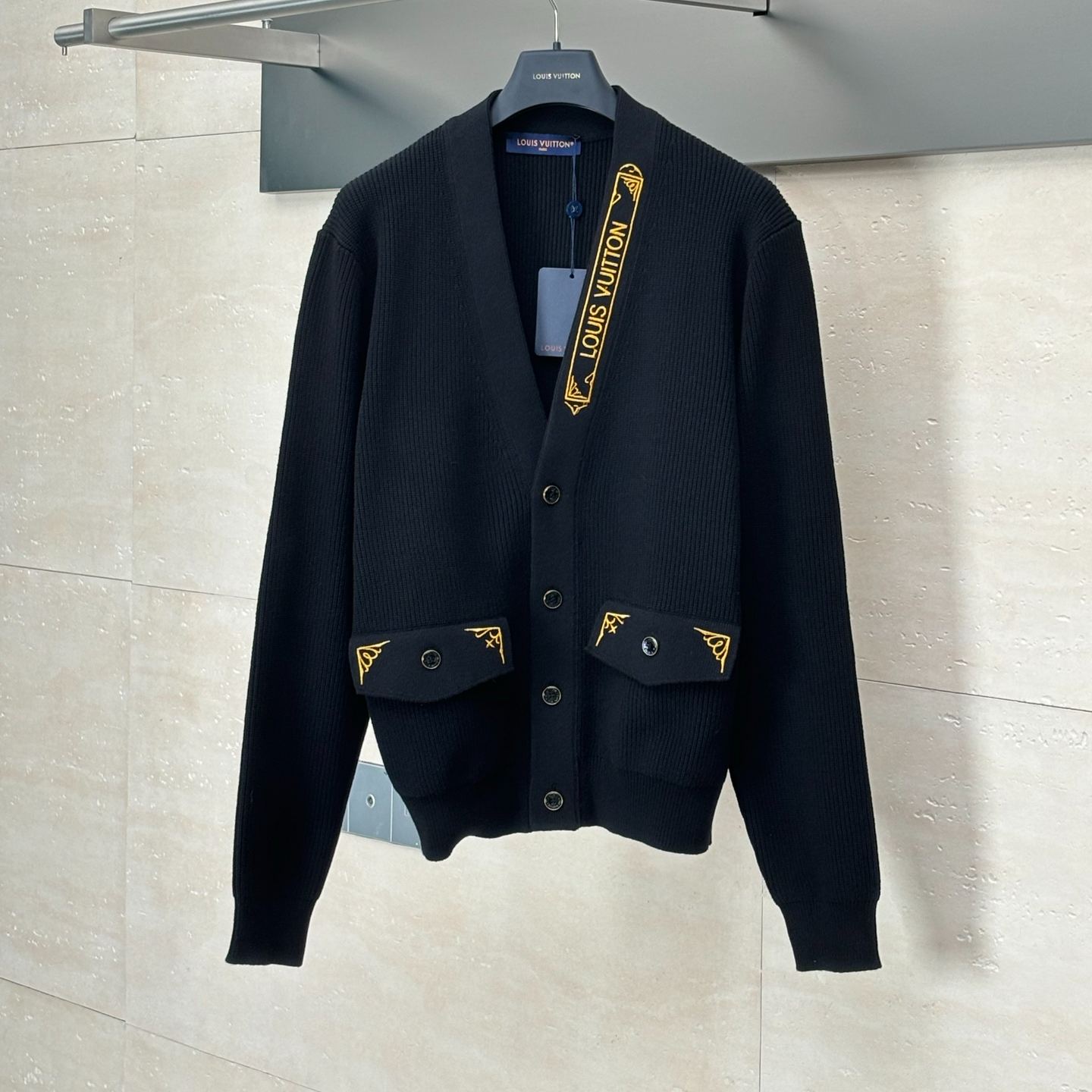 Louis Vuitton Cardigan（1AHVN0）