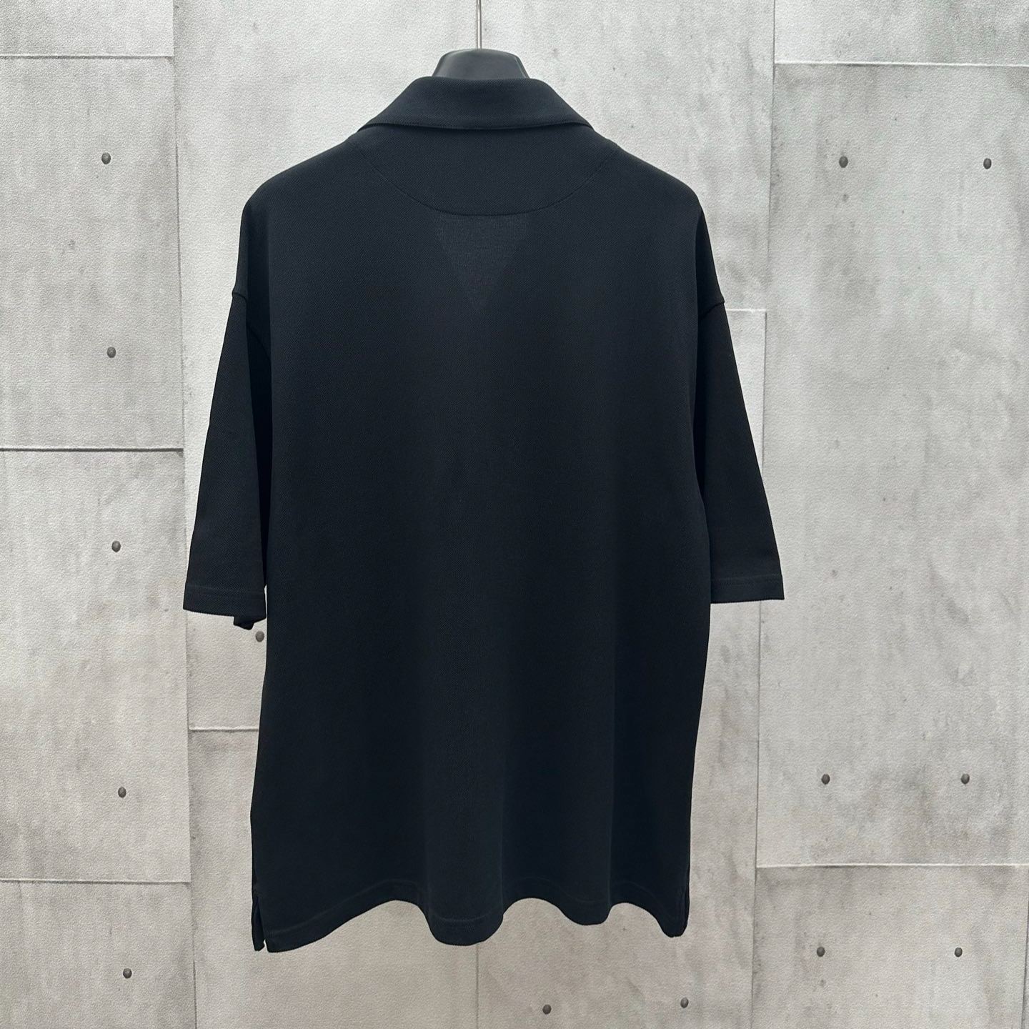 PRADA Piqué Shirt (UJN850-16JM-F0002-S-OOO）