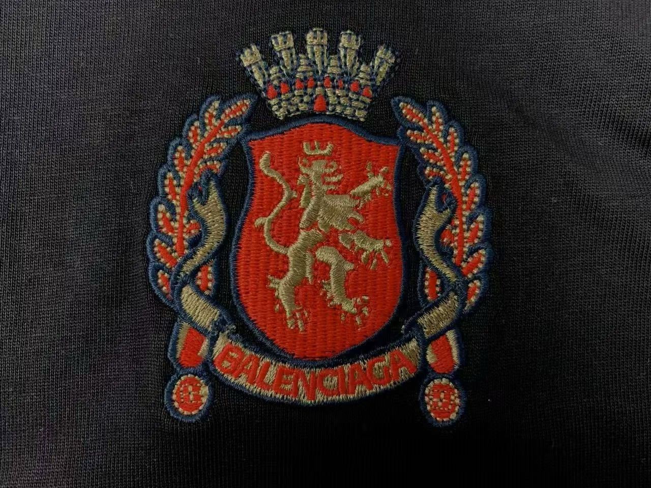 BALENCIAGA Men's TOKYO Soccer Long Sleeve T-Shirt Oversized "Black/White"(778972TPVT81070）