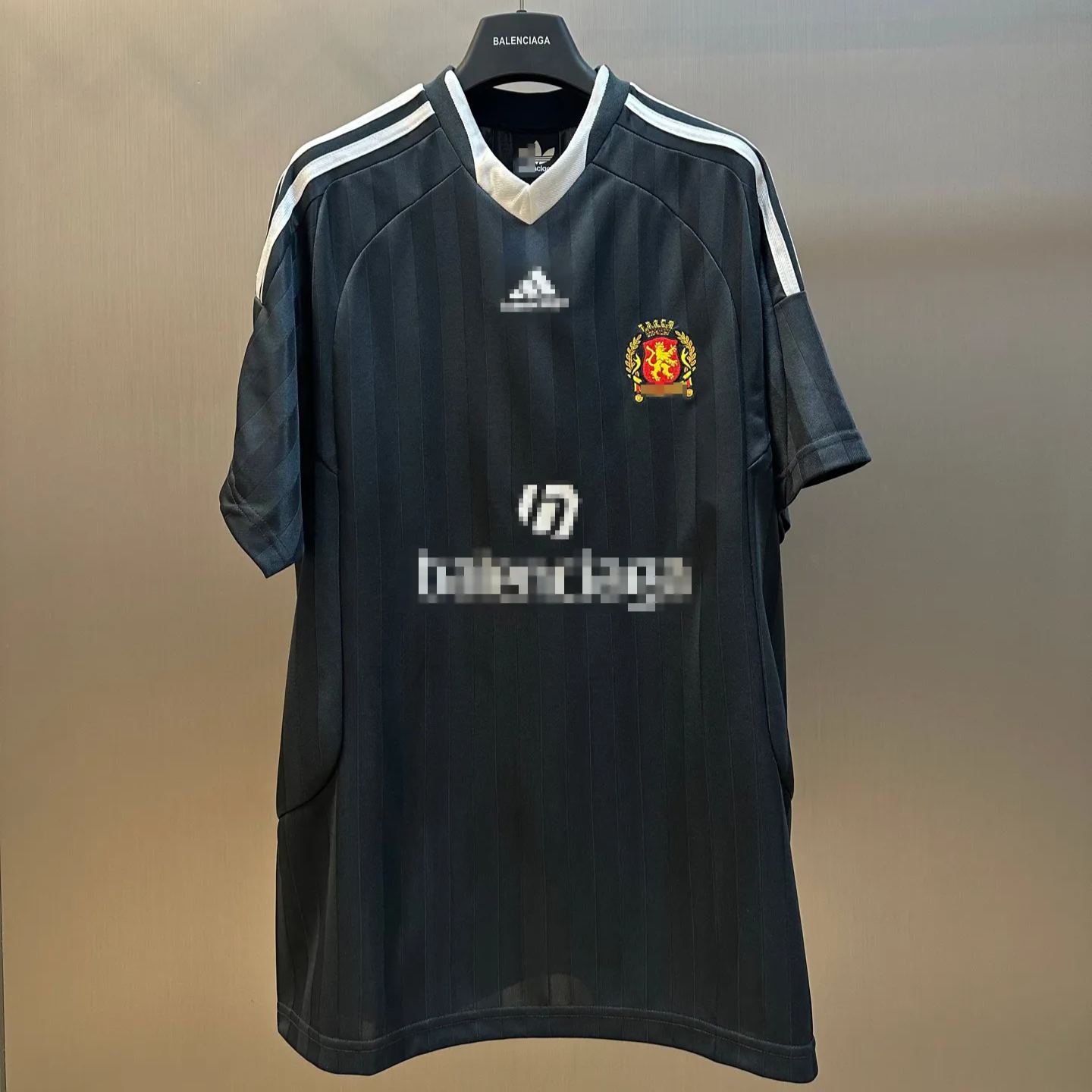 Balenciaga Oversized Soccer T-Shirt 'Black'（723663TNV131000）