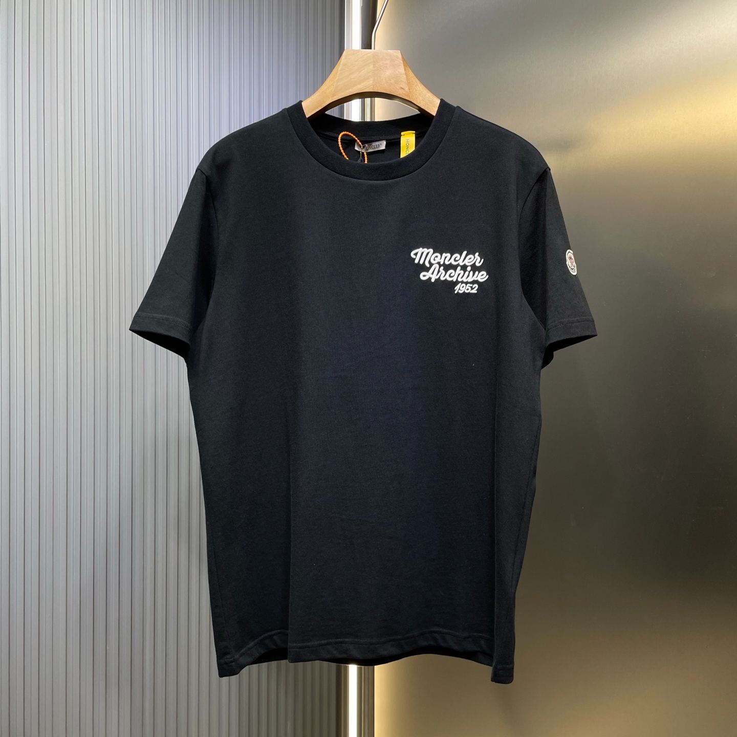 Moncler T-shirts & Polos for Men（K10918C0006389AJS778）