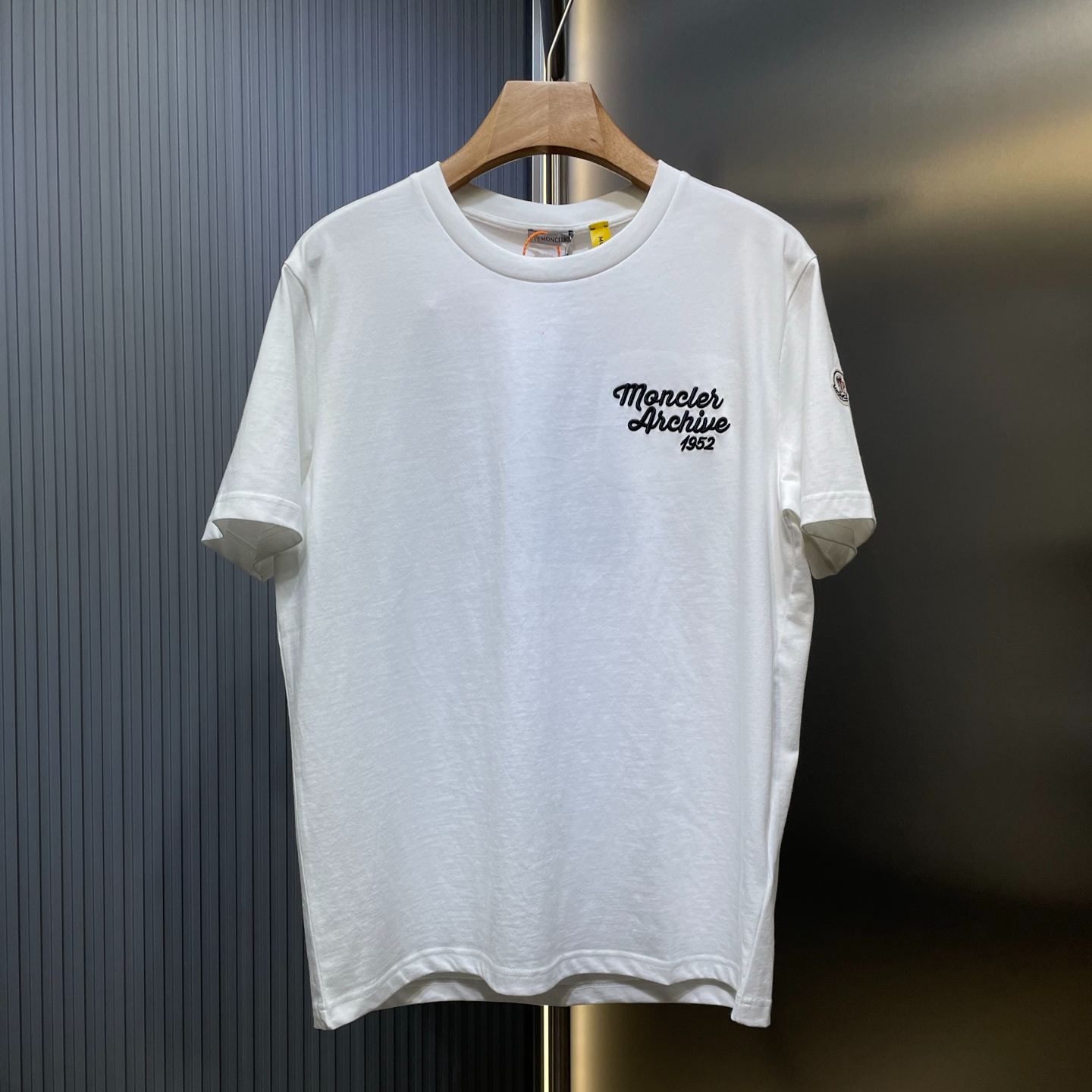 Moncler T-shirts & Polos for Men（K10918C0006389AJS778）