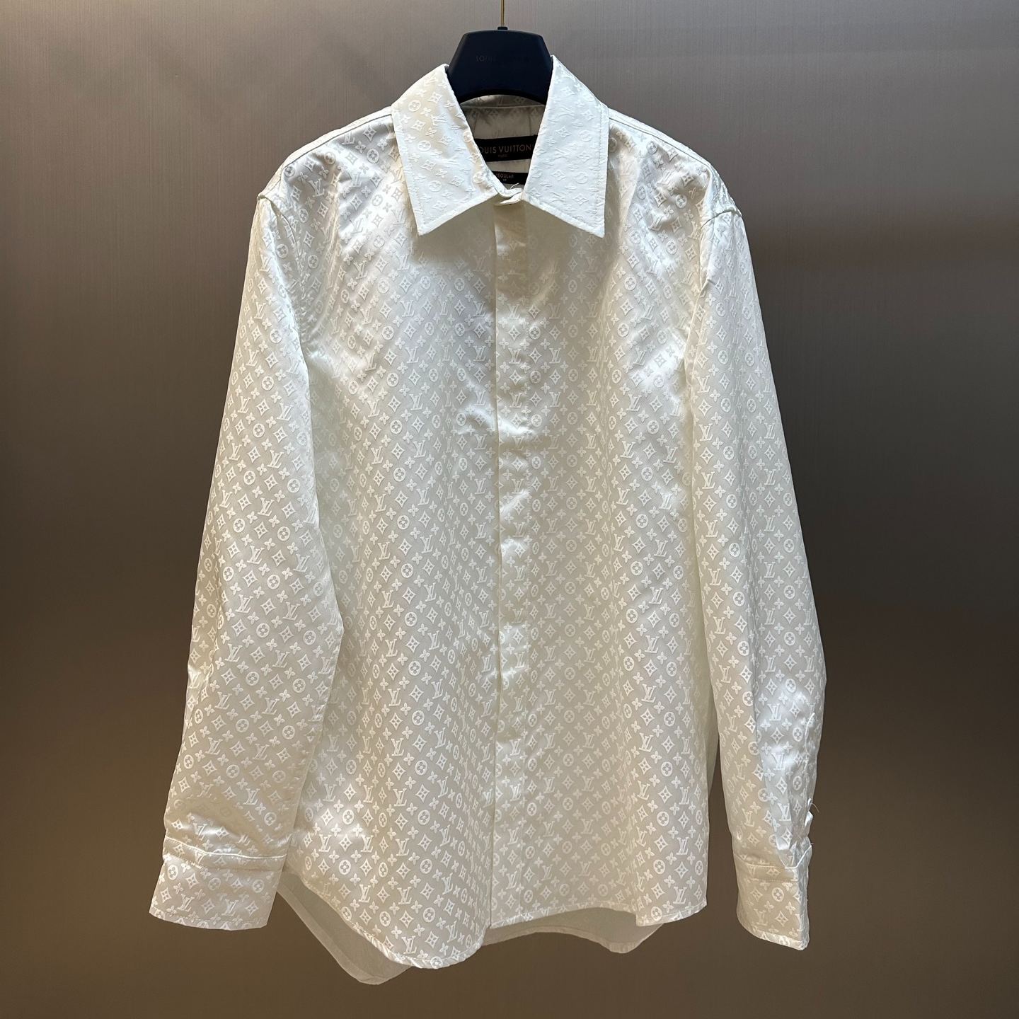 LOUIS VUITTON Mini Monogram Silk Evening Shirt（1AGNAC）