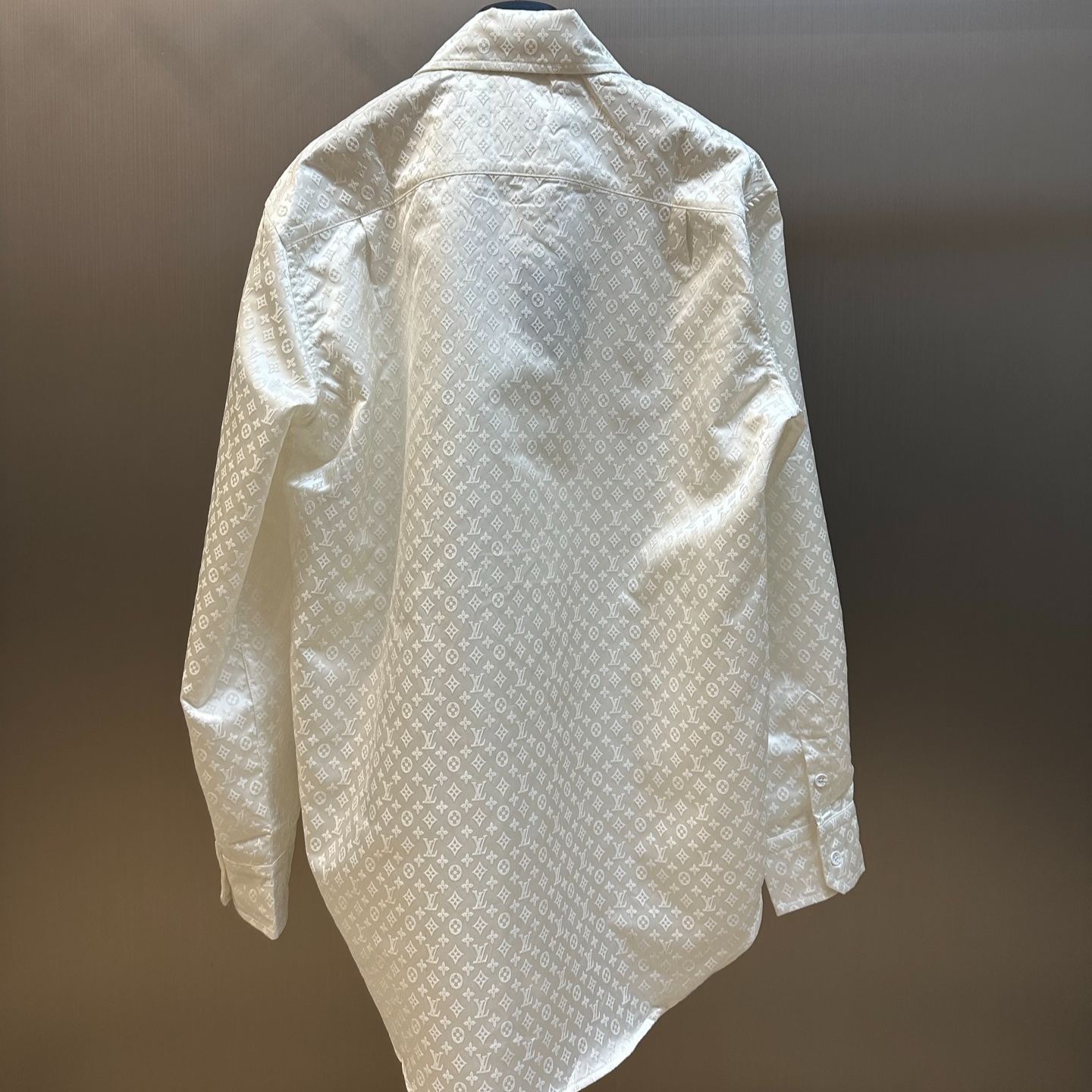 LOUIS VUITTON Mini Monogram Silk Evening Shirt（1AGNAC）
