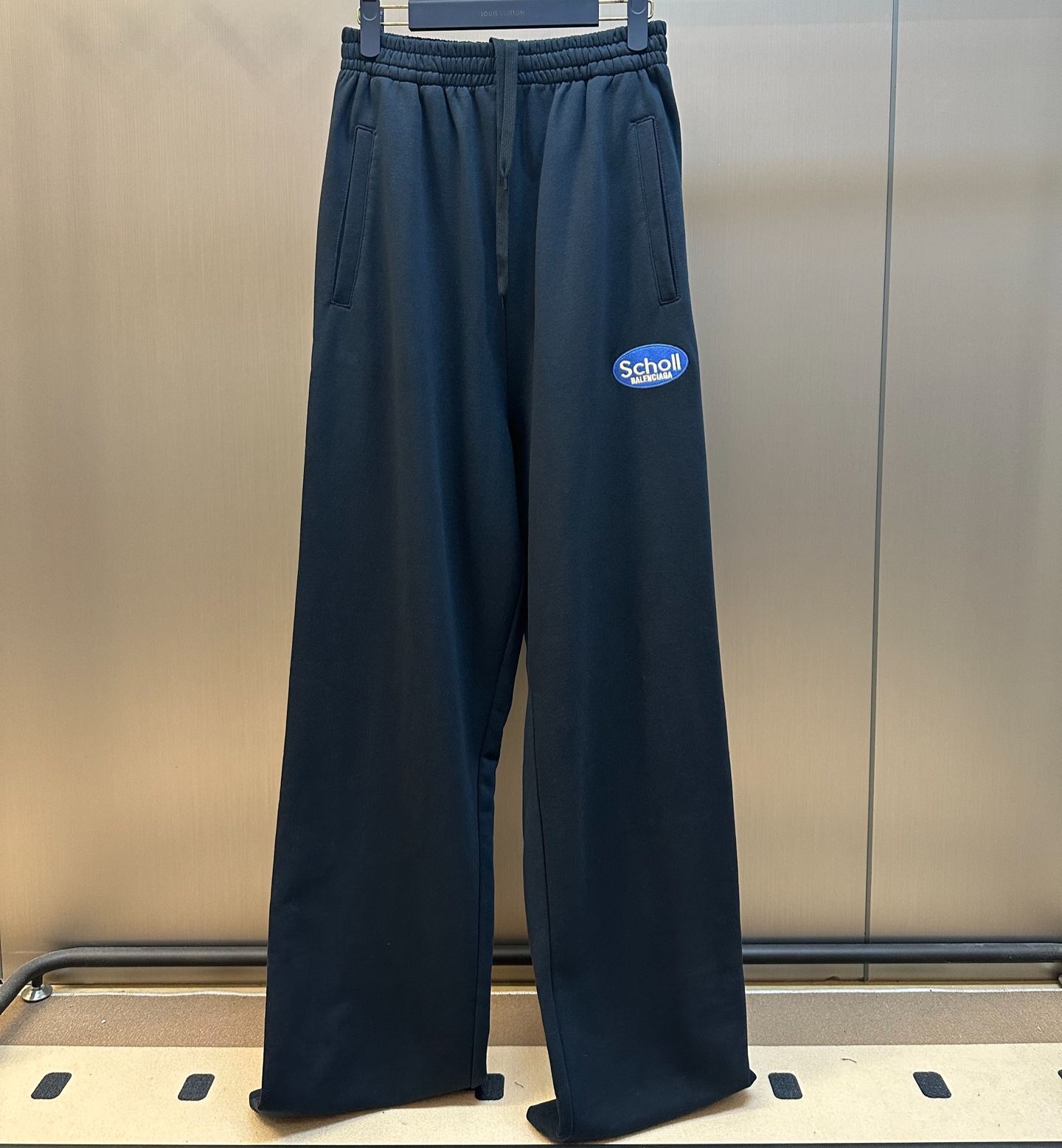 BALENCIAGA Men's I Scholl Baggy Sweatpants "Fade Black"（844177TSVT21083）