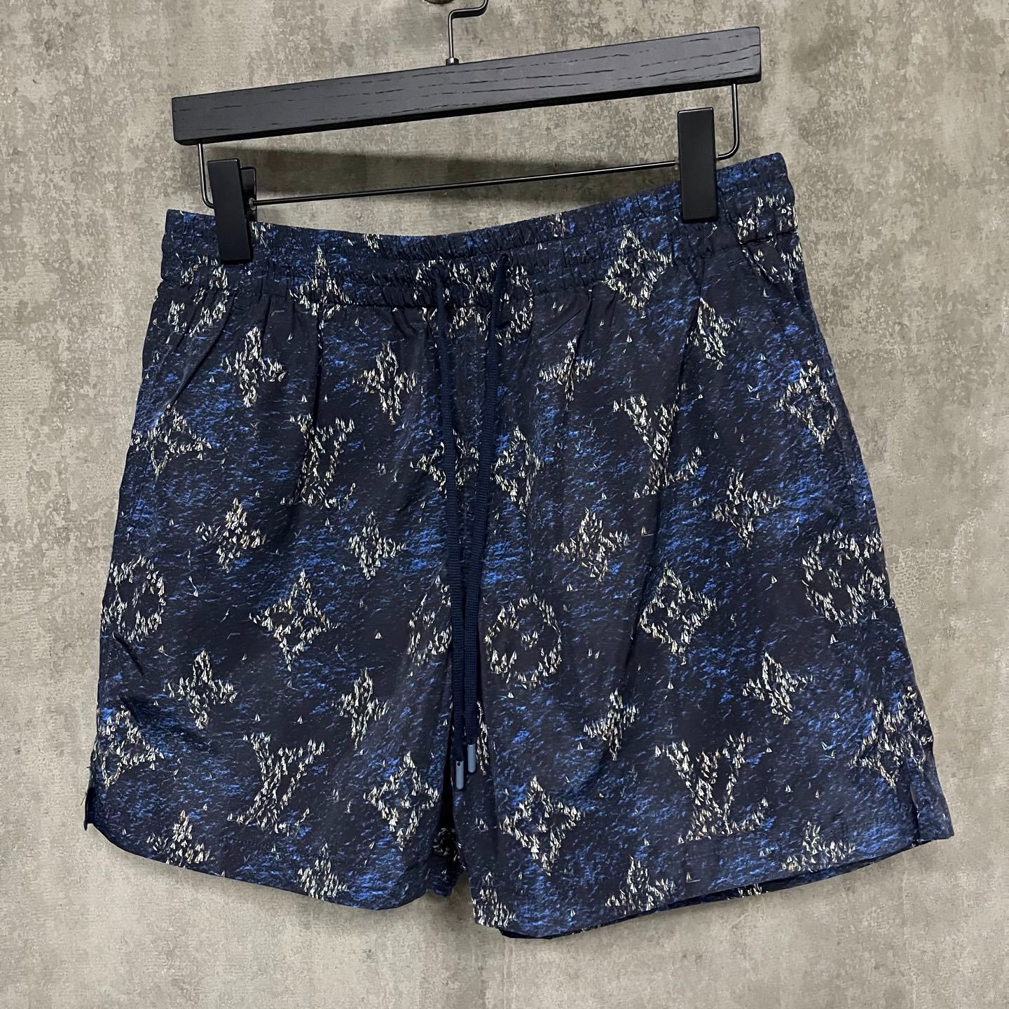 Louis Vuitton Printed Monogram Swim Shorts (1AHVZ9）
