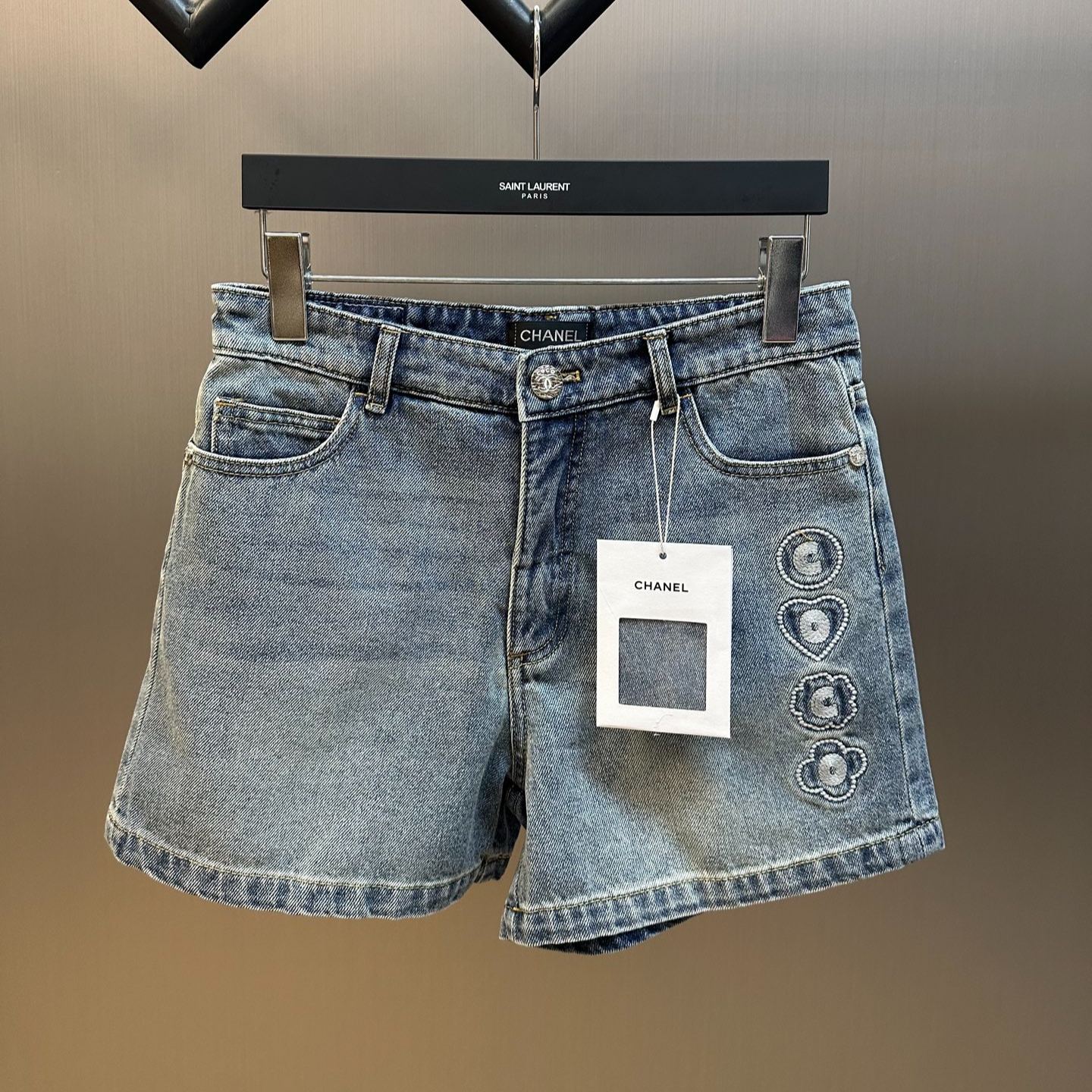 CHANEL Coco Beach 25 Shorts Denim Heart Blue（P78558-V71193-NADUF）