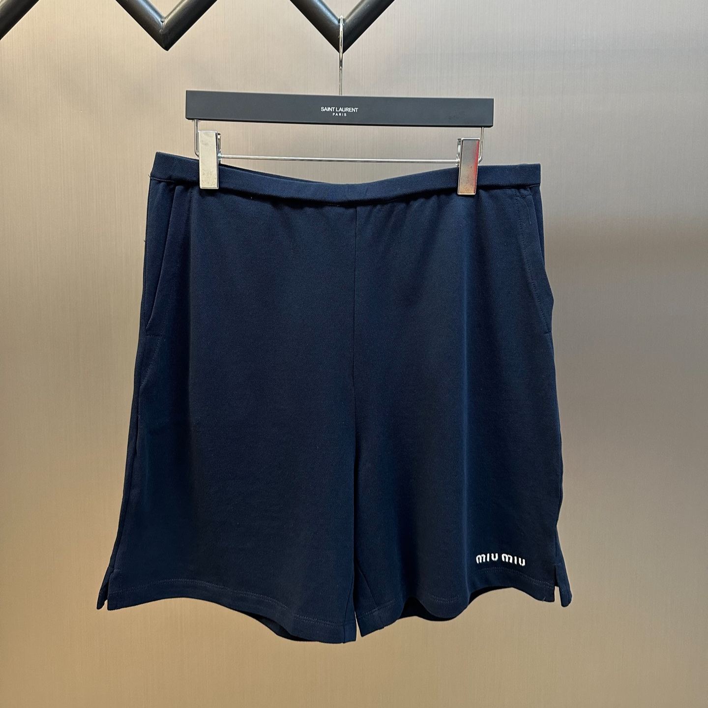 MIUMIU Shorts（MJP332-14RW-F0008-S-OOO）