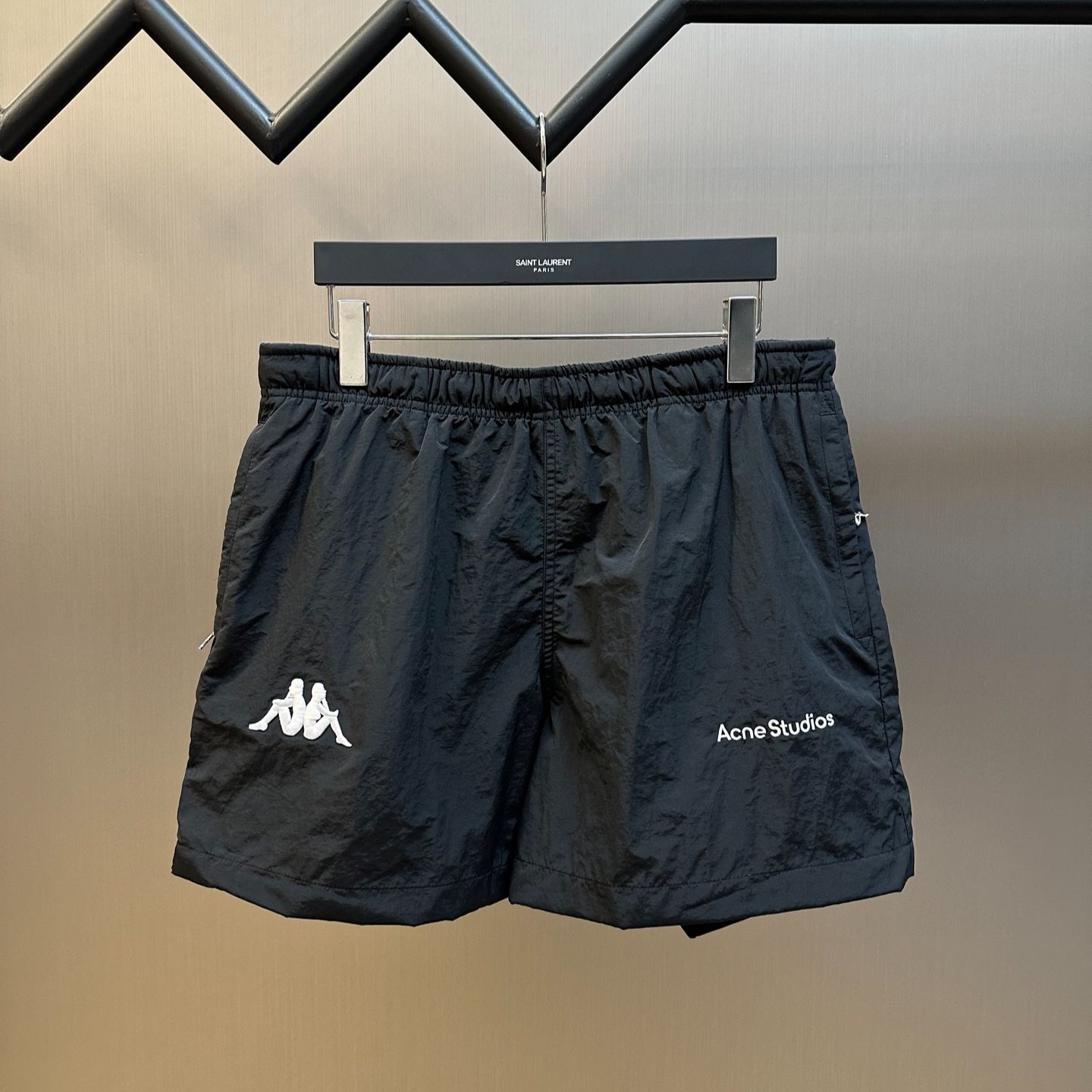 Acne Studios x Kappa Relaxed fit shorts (CK0122-900）