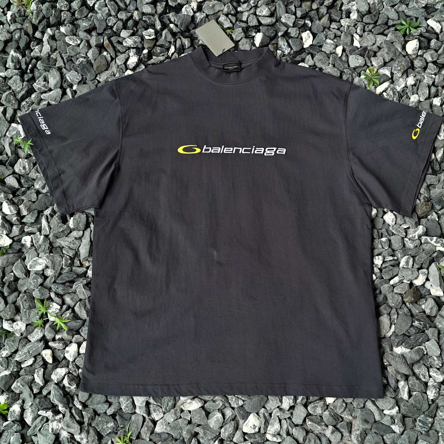 Balenciaga  Oversized T-Shirt（831305TSVD21569）