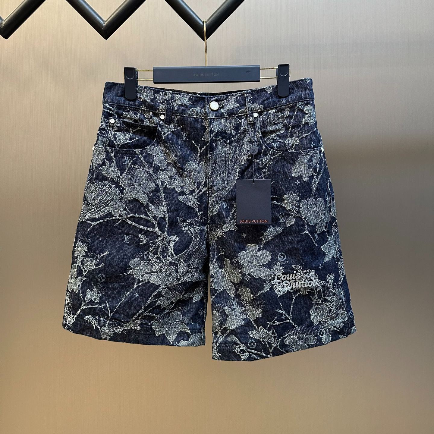 Louis Vuitton Men's Jacquard Denim Shorts（1AHXHM）