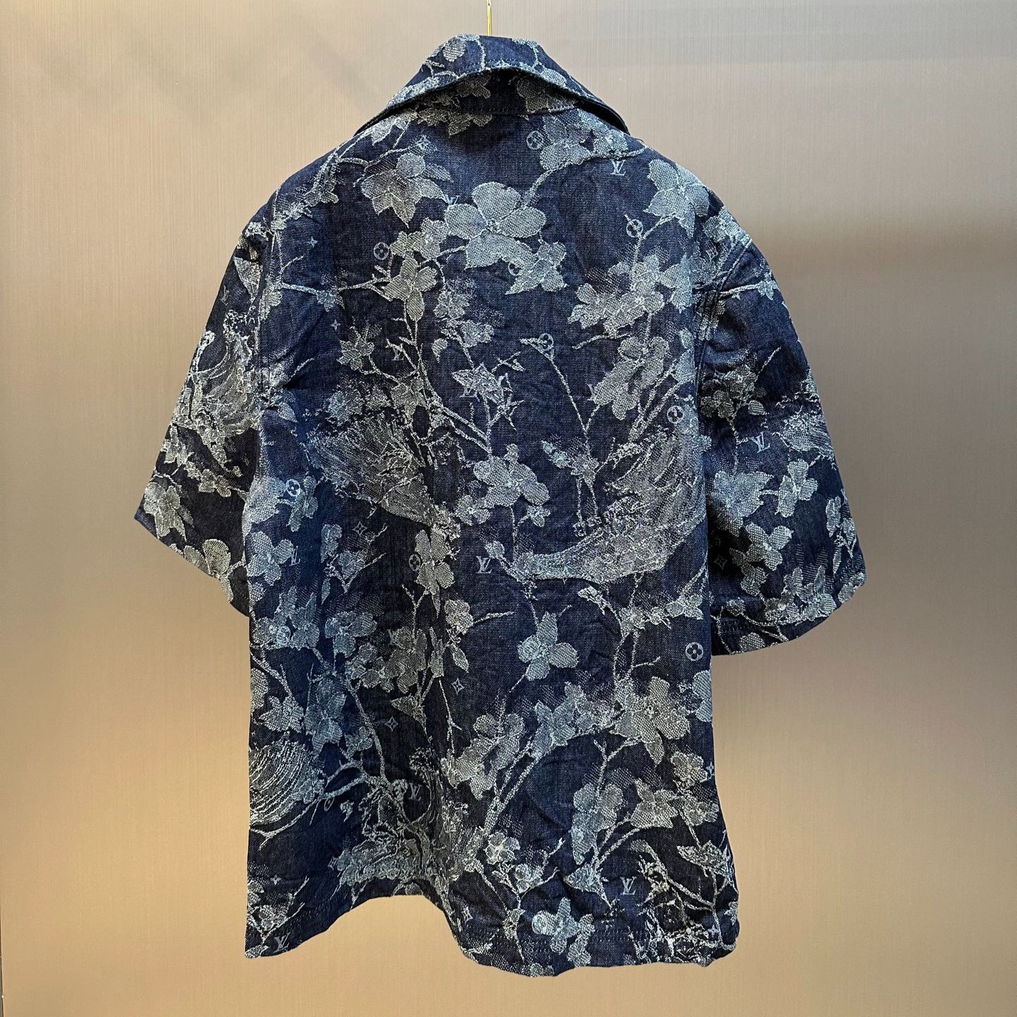 Louis Vuitton Denim Short Sleeve Shirt（1AHXHC)