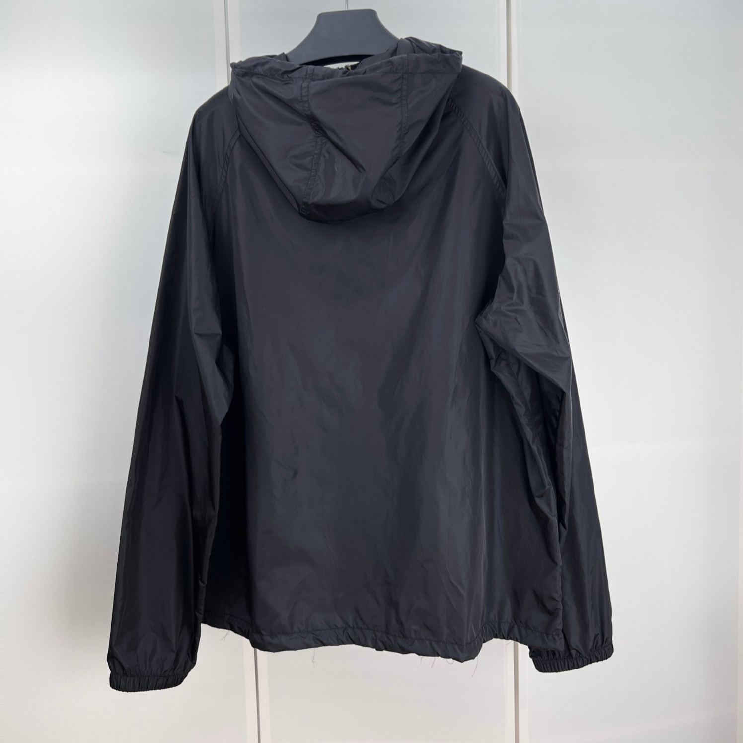 BURBERRY Nylon jacket with EKD patch（8110992C2982）