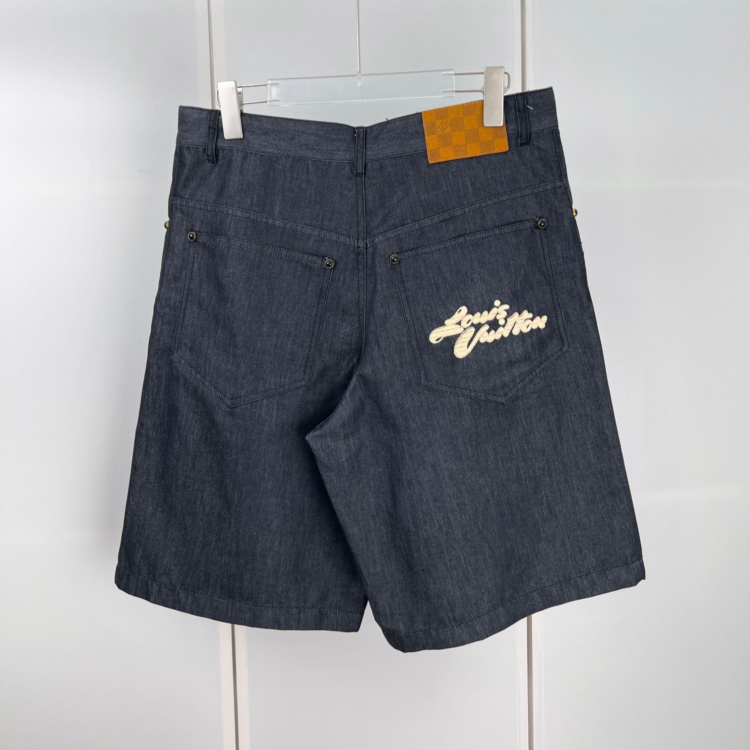 Louis Vuitton Chambray Shorts（1AHVC4）