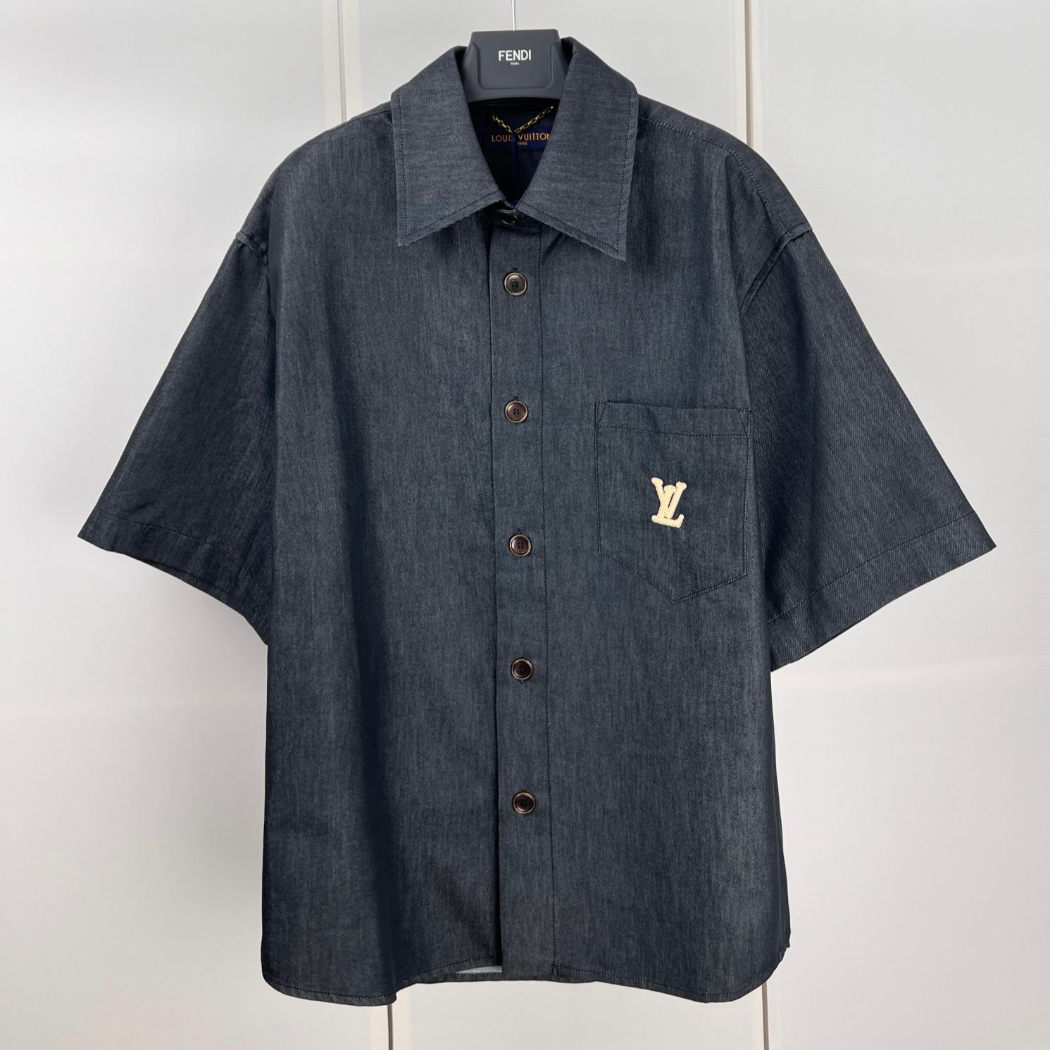 Louis Vuitton Men's Short Sleeve Chambray Shirt（1AHVW4）
