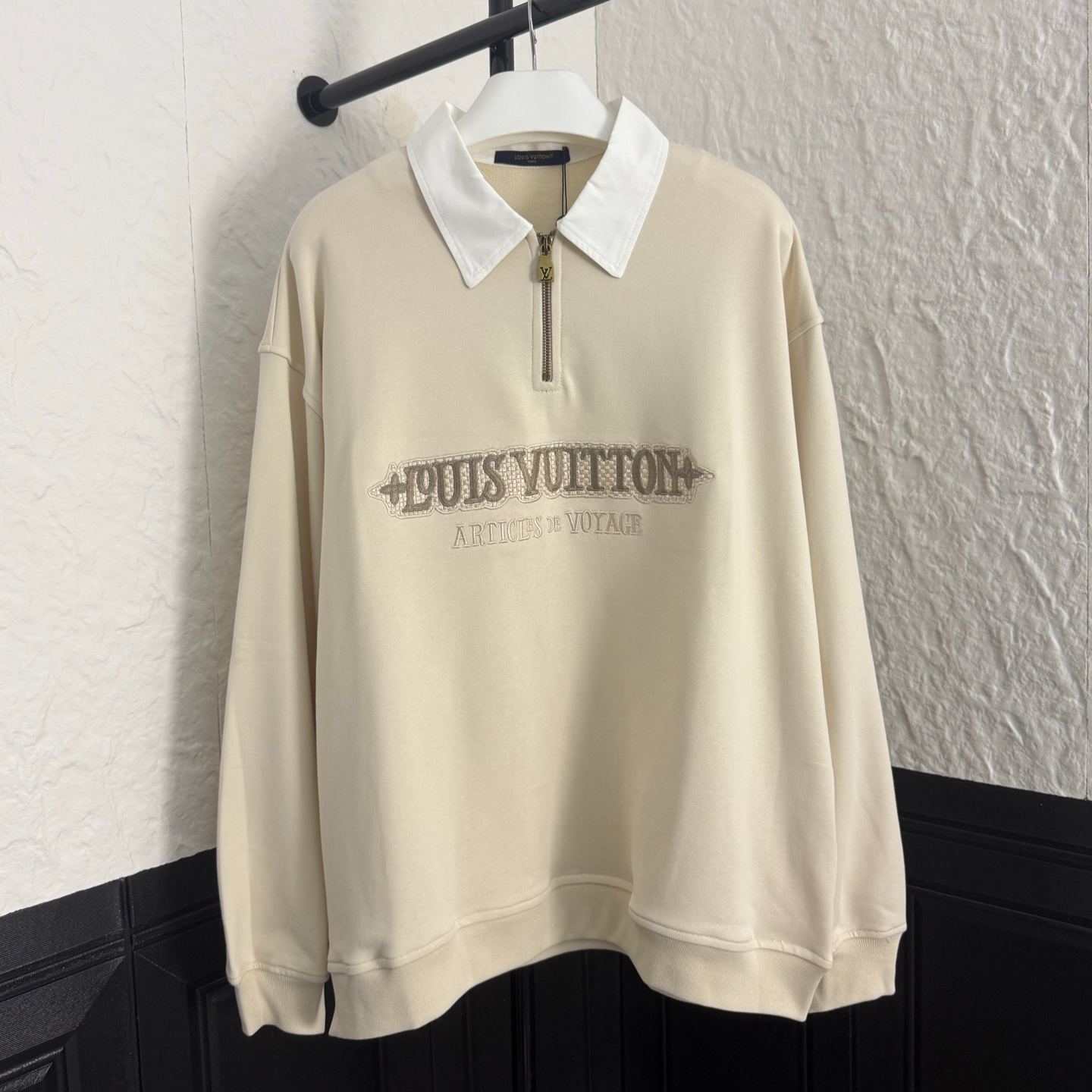Louis Vuitton Sweatshirts（1AHW28）