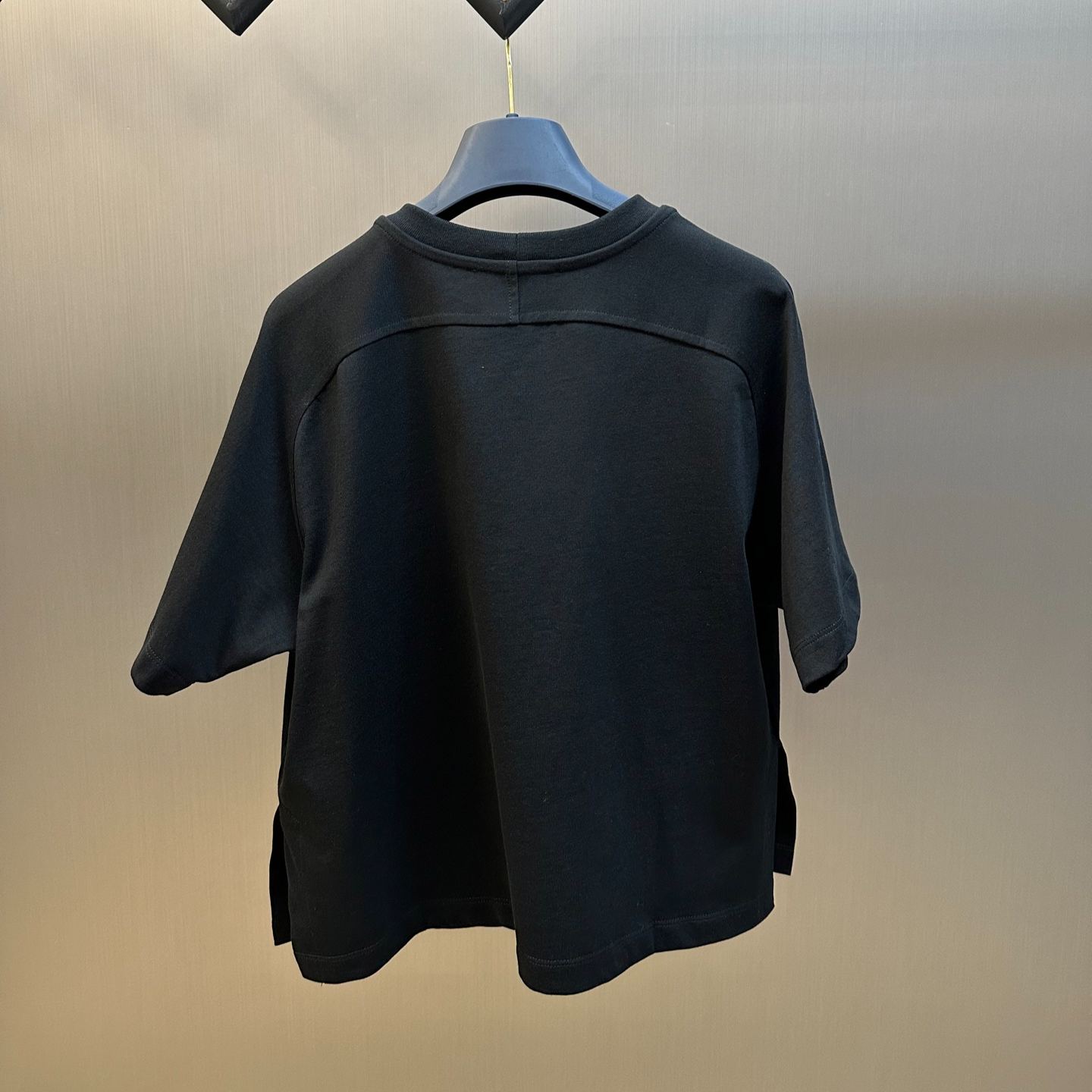 Louis Vuitton Signature Plaque T-Shirt（1AHX76）