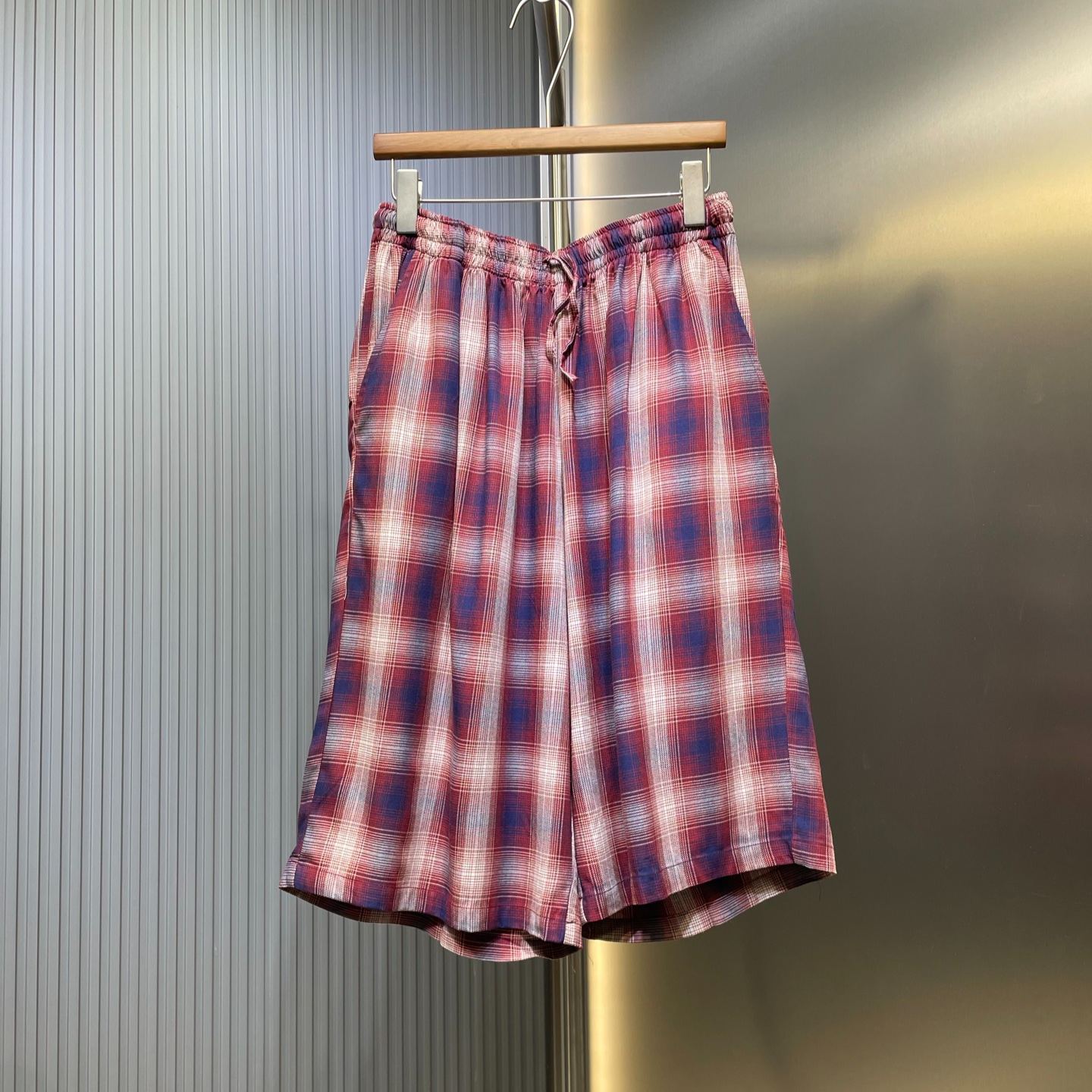 Acne Studios Check shorts (FN-UX-SHOR000040）