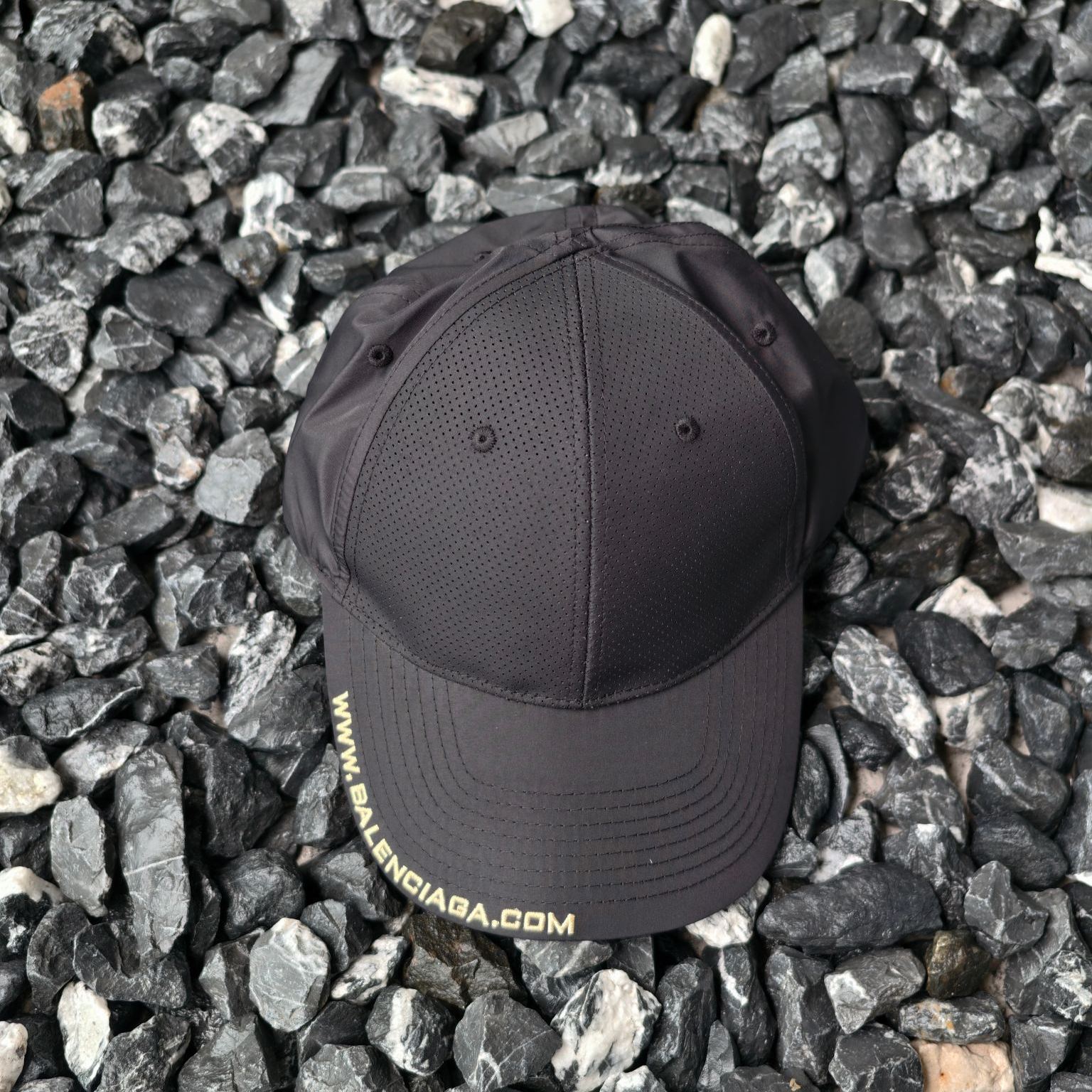 Balenciaga Logo Embroidered Mesh Baseball Cap（8305664F1B6）