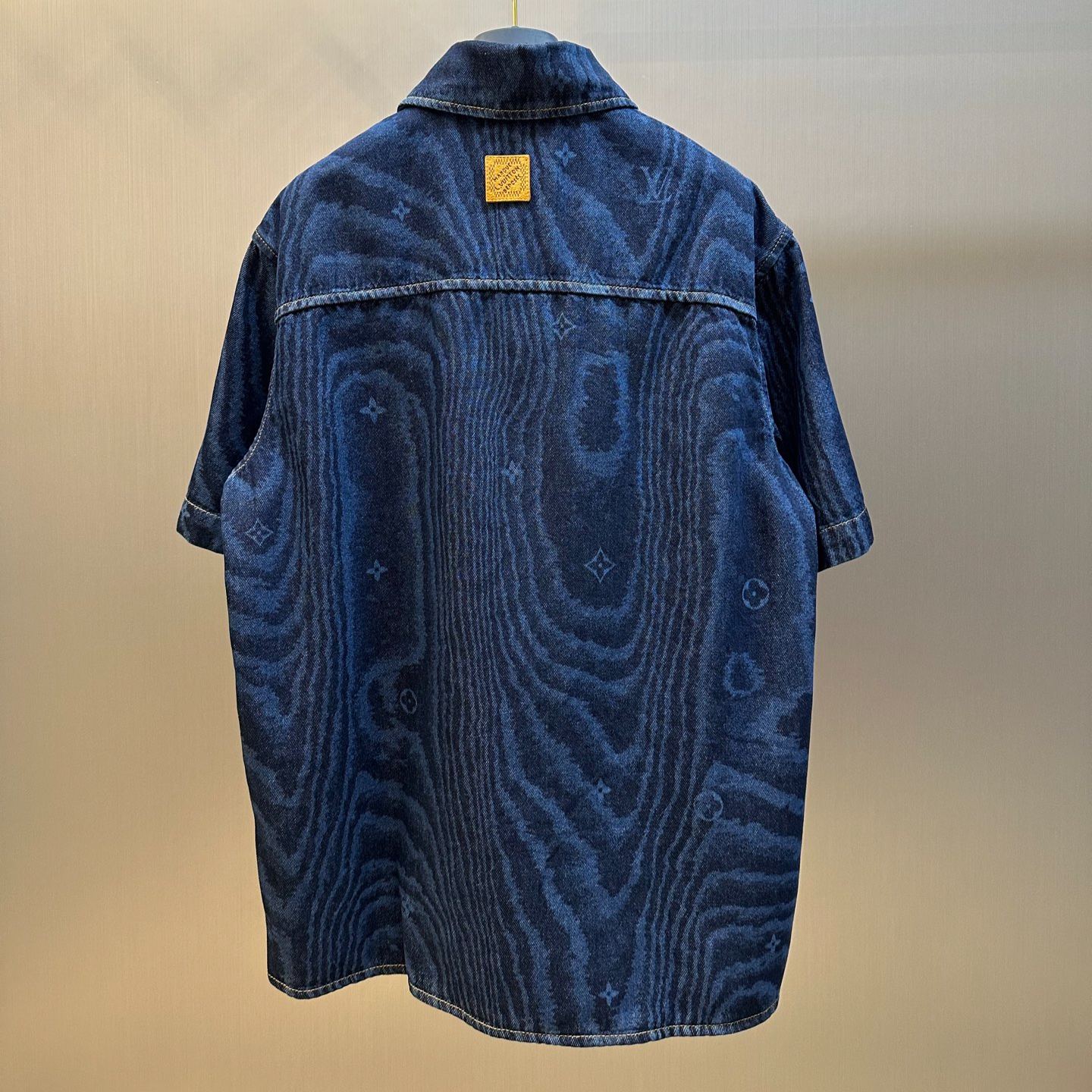 Louis Vuitton Short-sleeved denim shirt（1AHVVK）