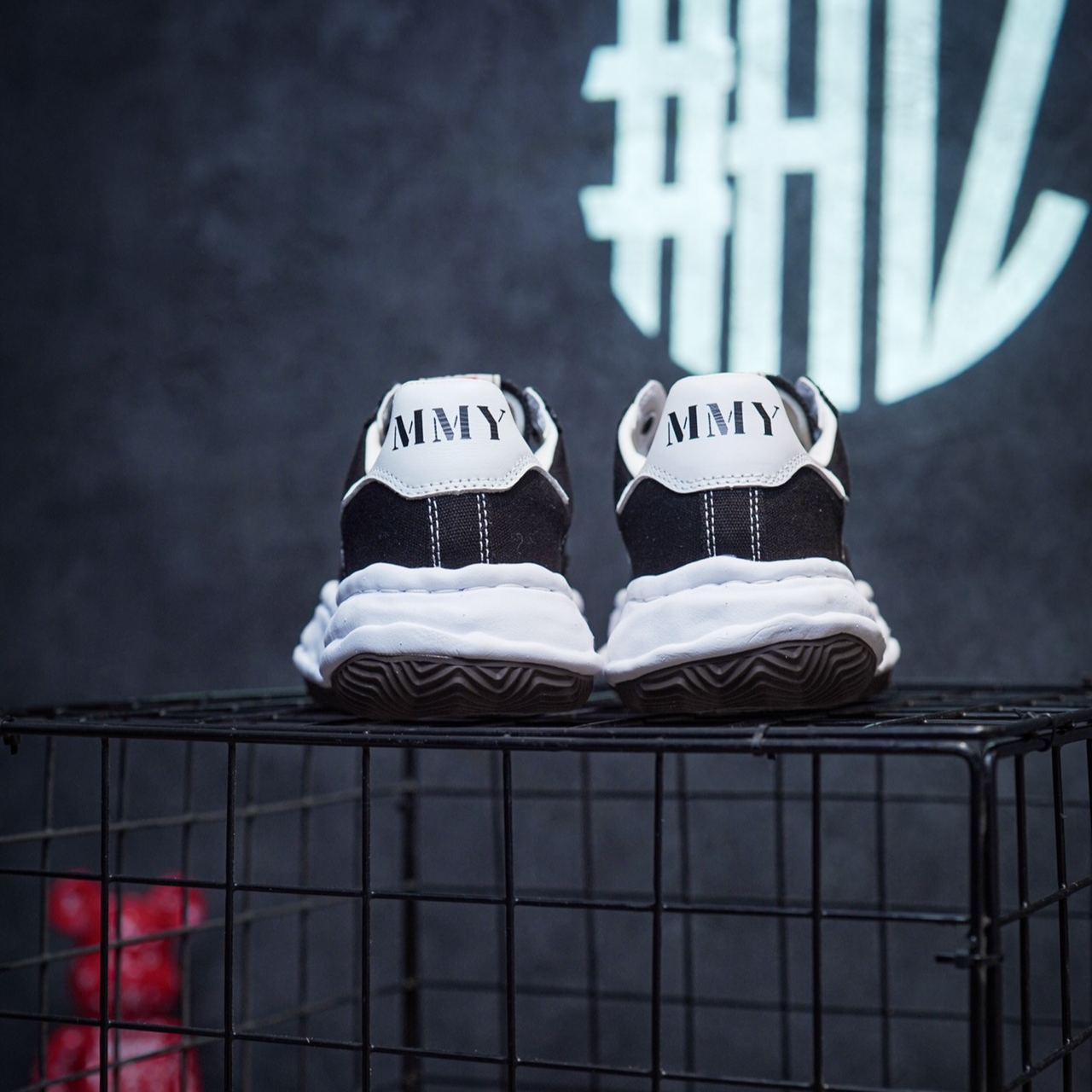 Maison MIHARA YASUHIRO BLAKEY OG Sole Canvas Low-top Sneaker "Black" (A08FW735)