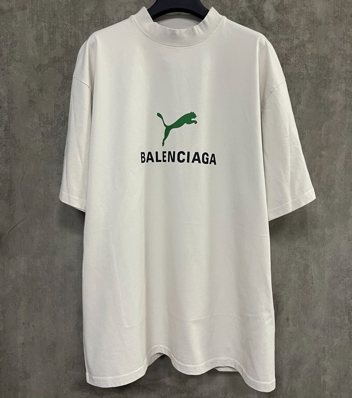 Balenciaga | Puma Oversized T-shirt in Heather Black（831305TTVA61041）