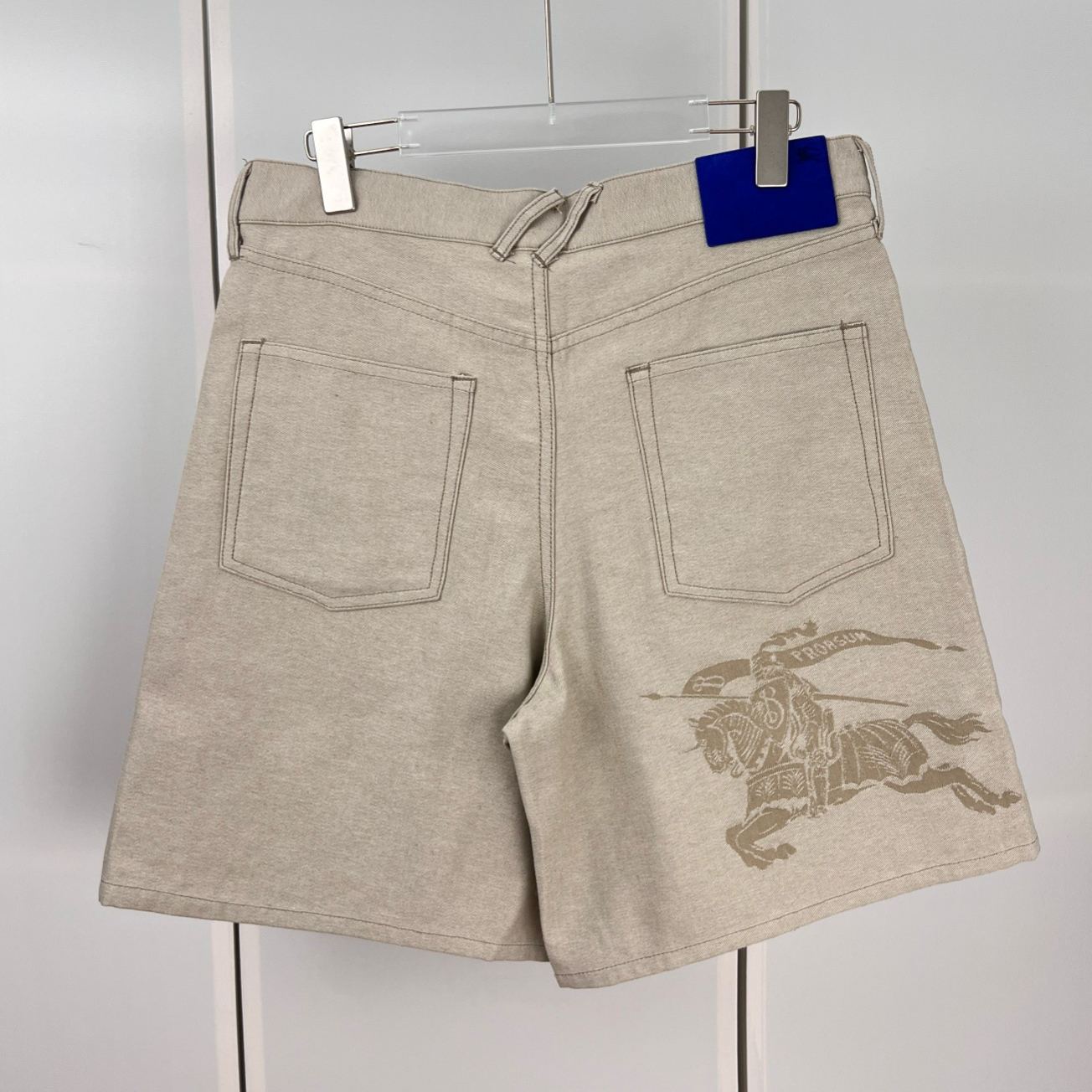 BURBERRY EKD Denim Shorts in Rubble（81055501）