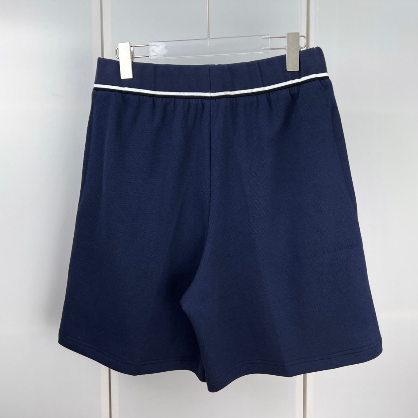 MIUMIU  Bermuda shorts（MP1911-17LN-F0008-S-OOO）