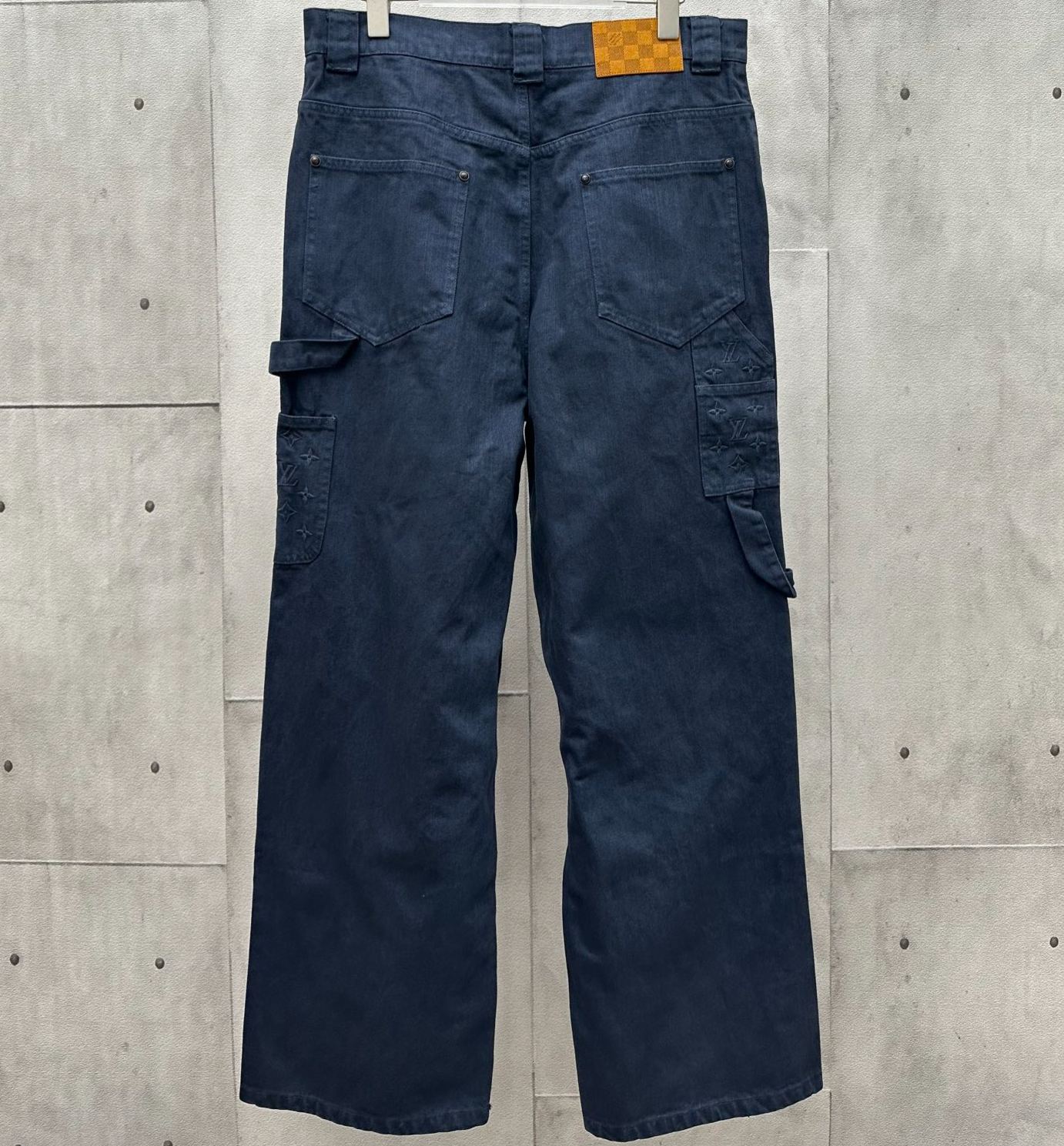 Louis Vuitton Garment-Dyed Denim Carpenter Trousers（1AHVCG）