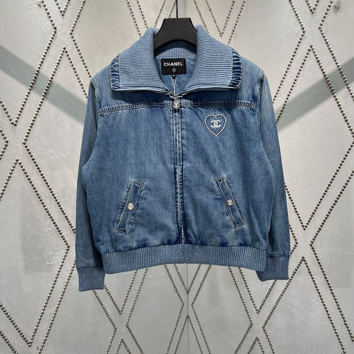 CHANEL denim blouson（P78559-V71192-NADUE）