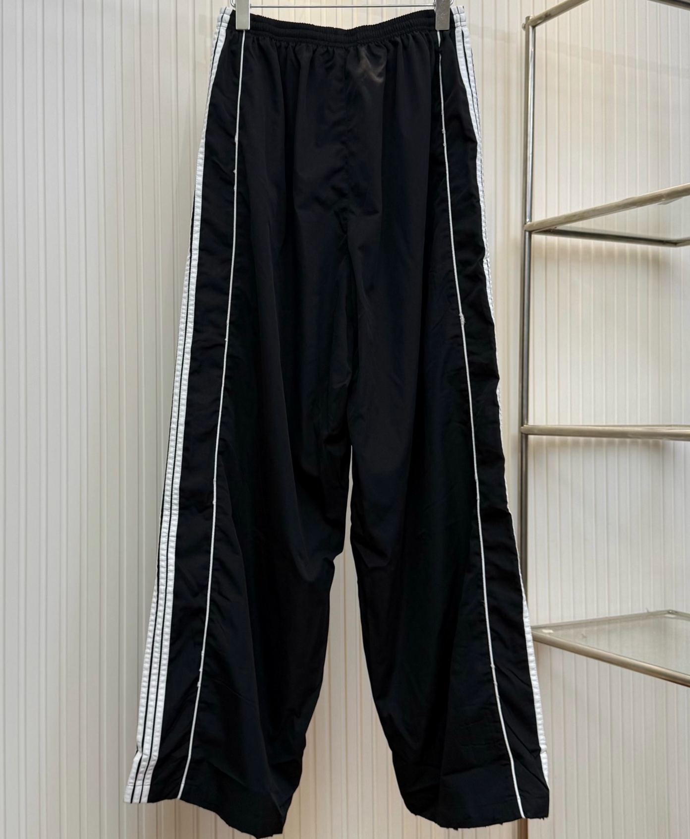 BALENCIAGA Large Tracksuit Pants（831371TRO311001）