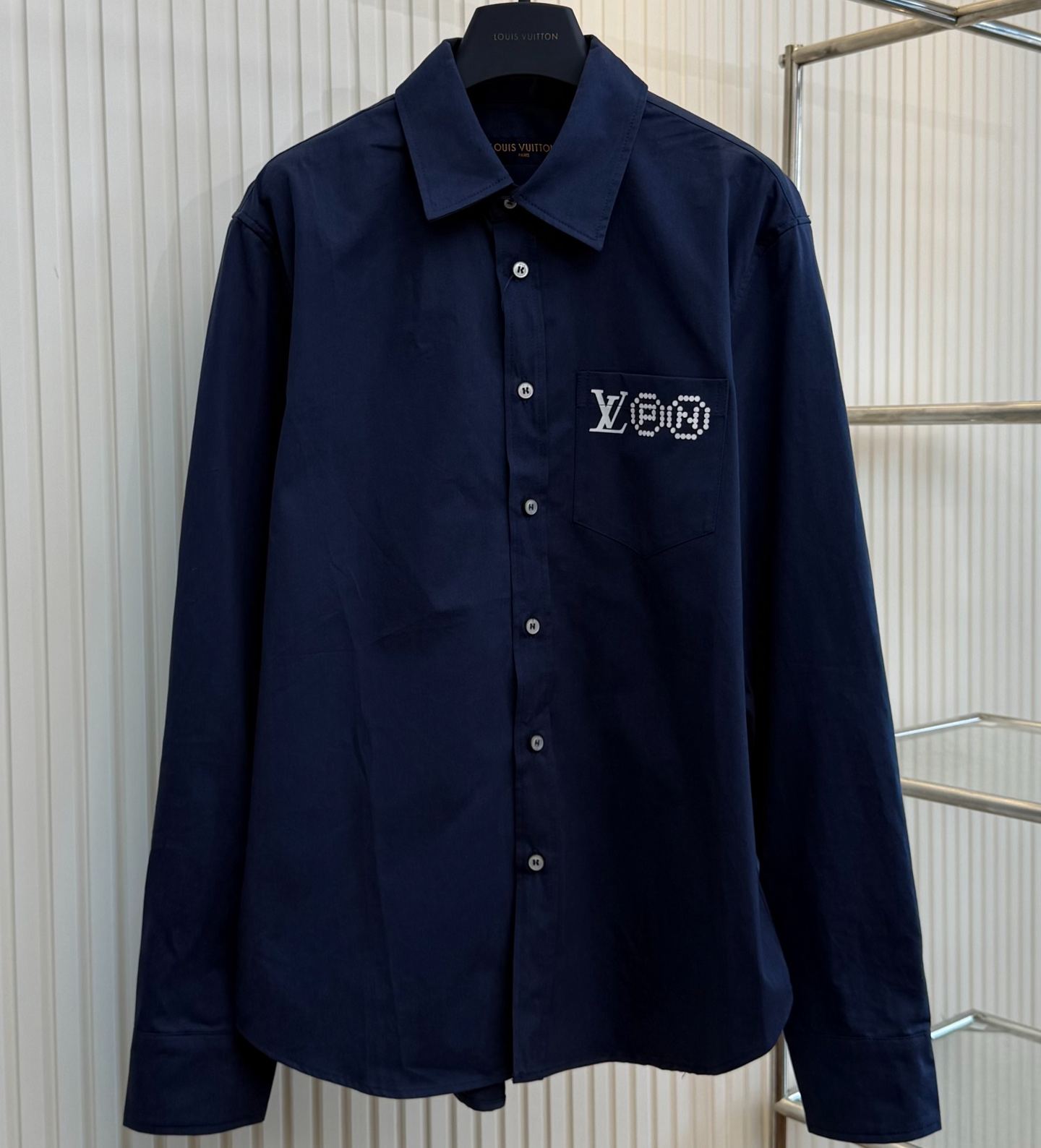 LOUIS VUITTON Long-sleeved shirt with printed logo（1AIMIL）