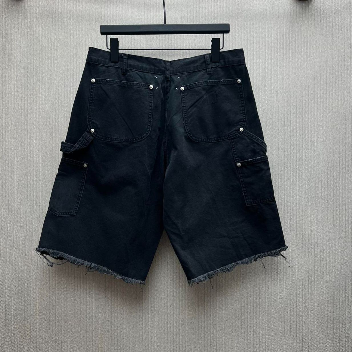 Maison Margiela Studded Denim Shorts (S50MU0082）
