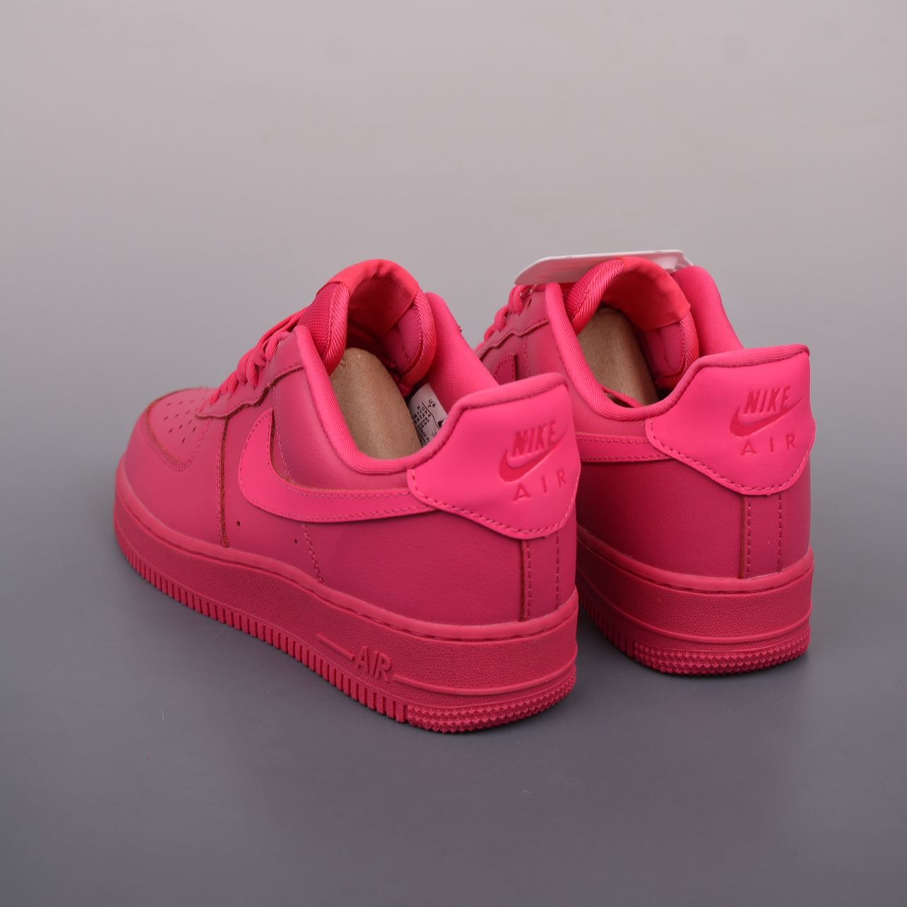 Nike Air Force 1 '07 "Fireberry"（DD8959-600）