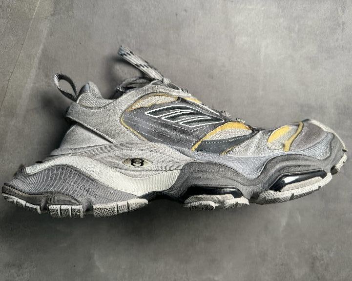 BALENCIAGA Cargo Sneaker "White/Grey"（785754W2MV19012）