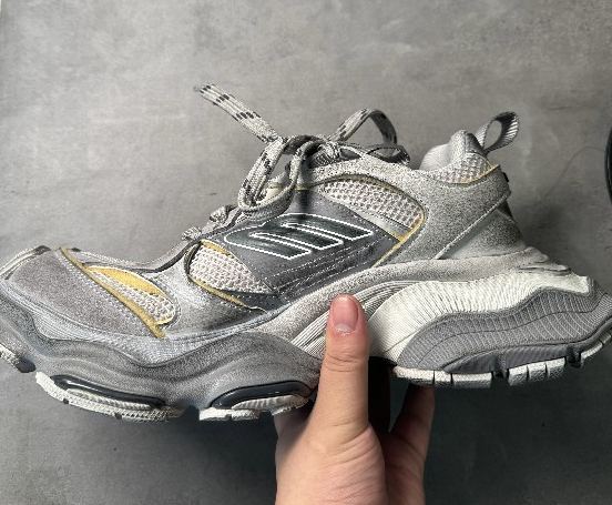 BALENCIAGA Cargo Sneaker "White/Grey"（785754W2MV19012）