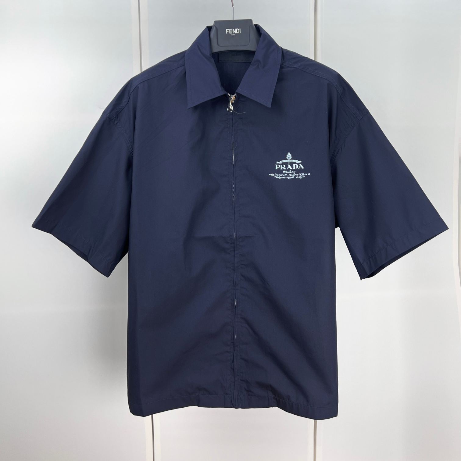 PRADA Short sleeved Zip Shirt (SC781-1480-F0216-S-OOO）