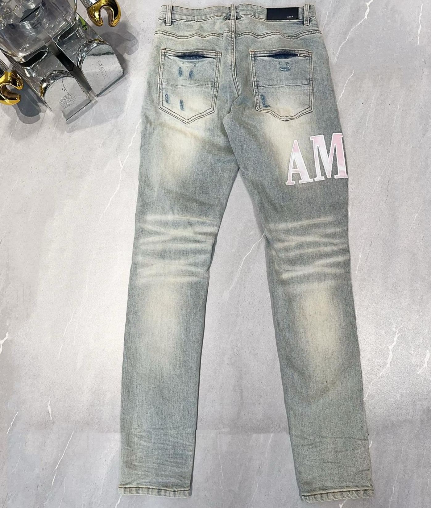 Amiri Stone Indigo Jeans (SS23MDS002765）