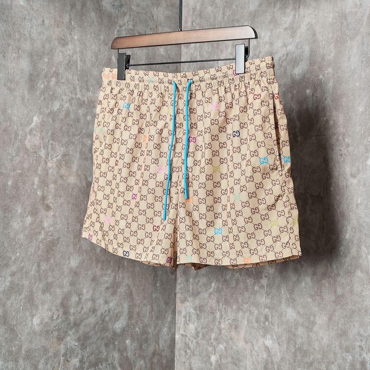 Gucci Printed technical poplin swim shorts（833304-XHAKT-2270）