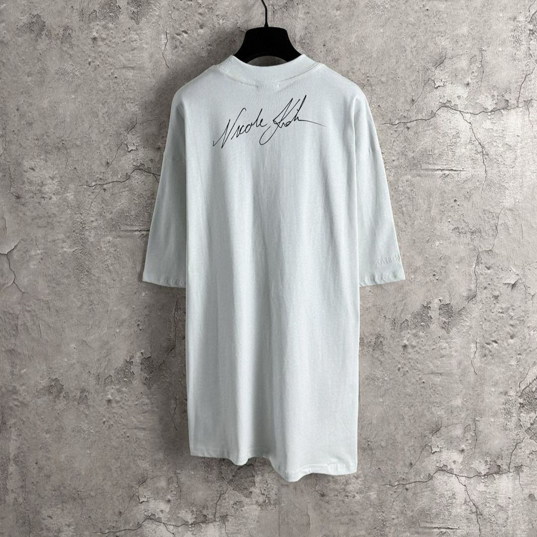 Balenciaga Ambassador Fanclub Series - Nicole Boxy T-shirt  (826344TSVW39012）