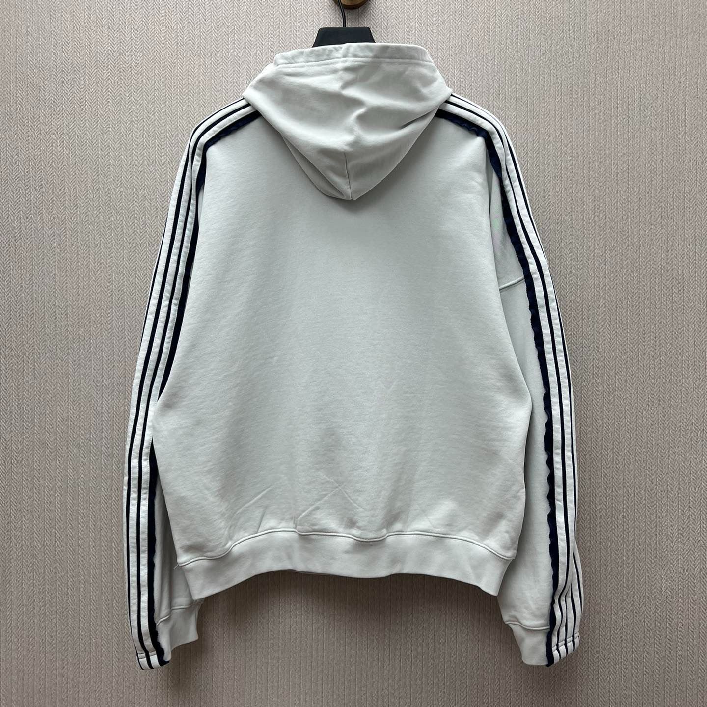 Balenciaga Men's Unity Sports Icon Large Hoodie in Dirty （829685TSVH19081）