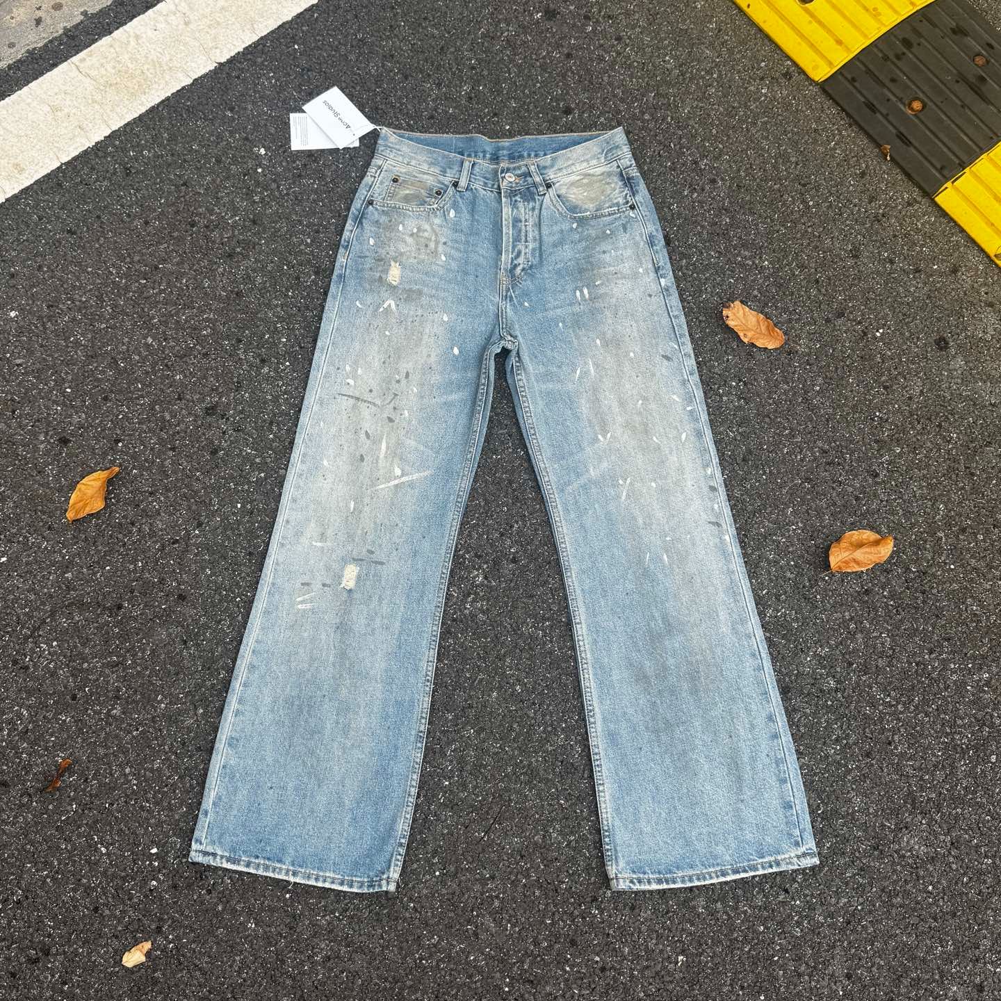 Acne Studios Loose Fit Jeans - Light Blue (B00389-228）