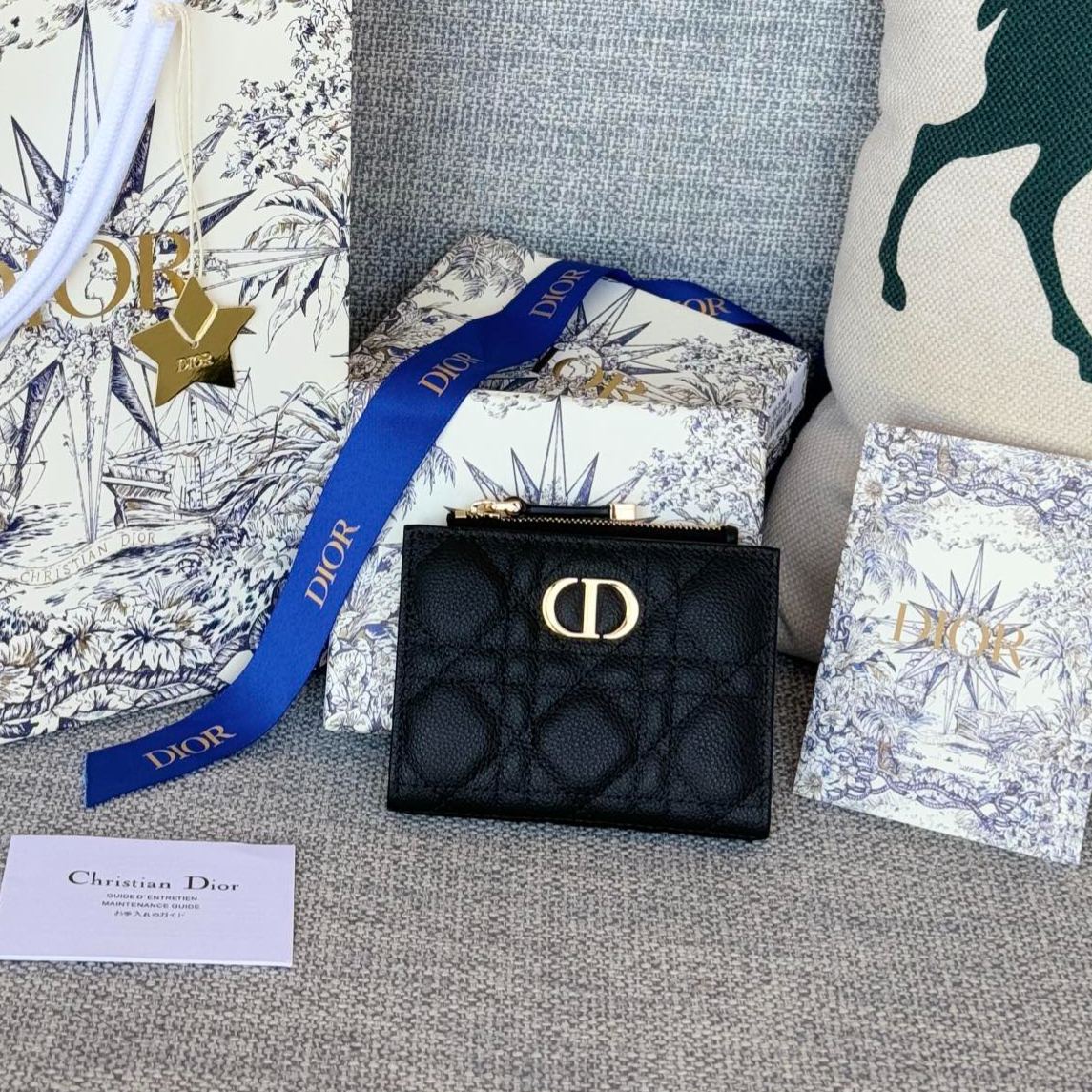Dior 30 Montaigne Dahlia Wallet（S5173UWHC-M900）