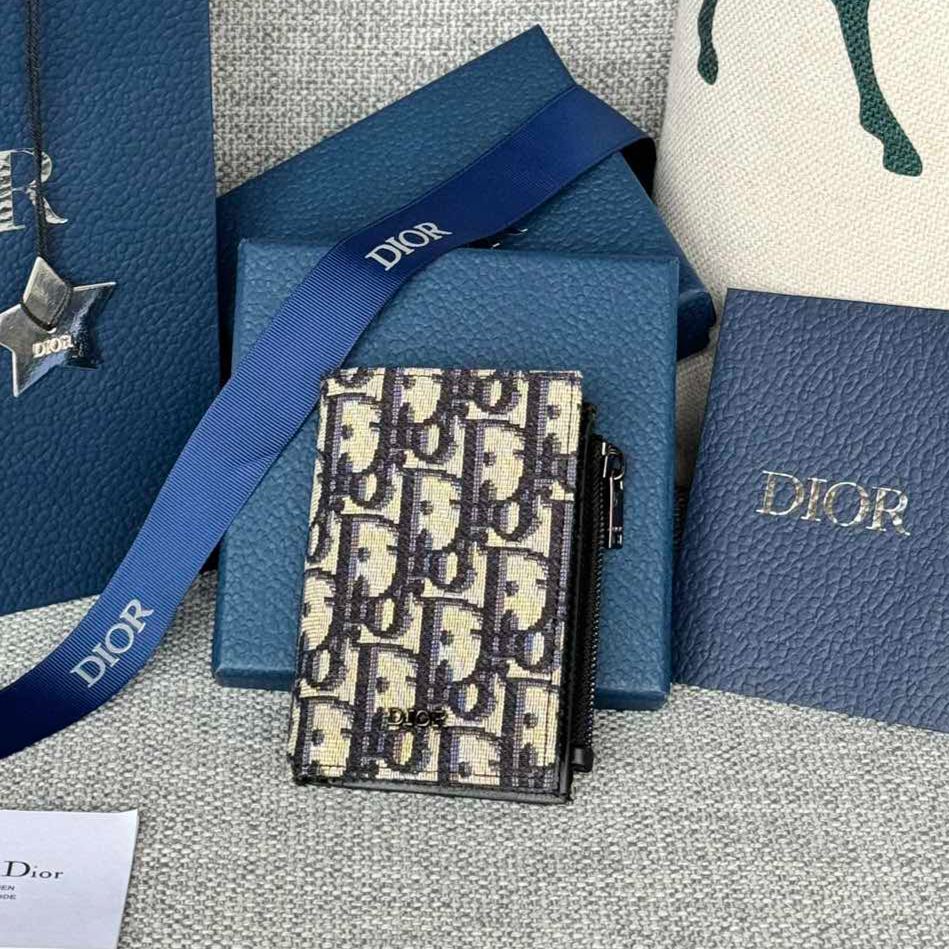 Dior Vertical Compact Card Holder（2ESBC319YSE-H05E）