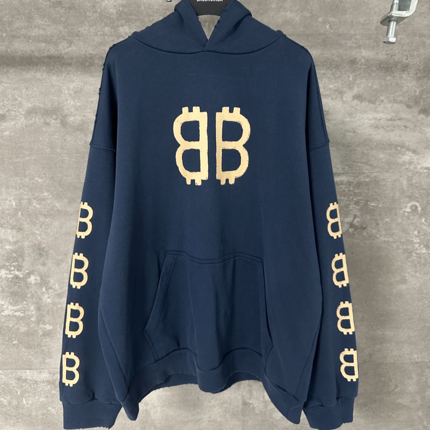 BALENCIAGA Crypto Hoodie Medium Fit(767877TOVU74108）