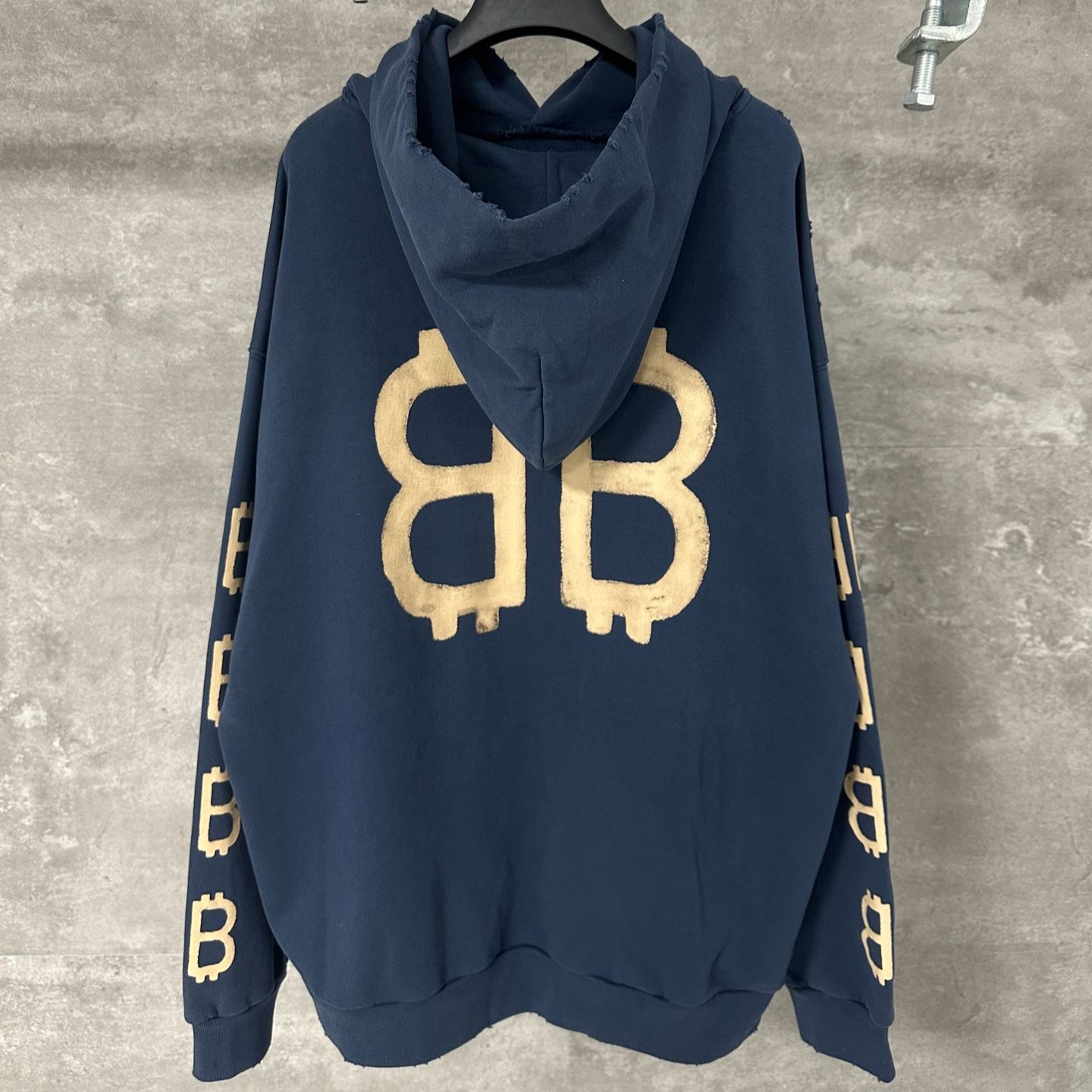 BALENCIAGA Crypto Hoodie Medium Fit(767877TOVU74108）