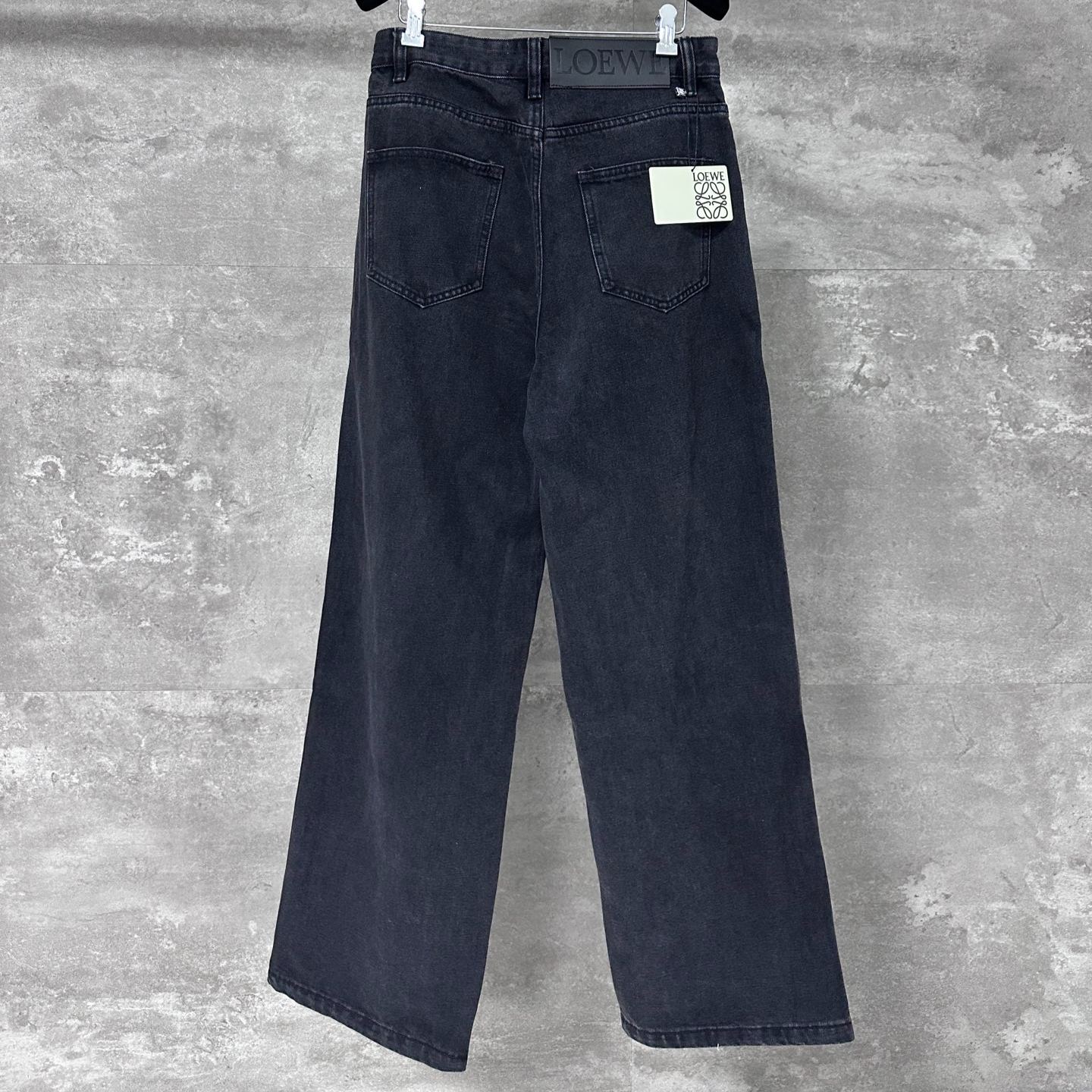 LOEWE Button Flight Jeans Loose Fit Jeans (H526Y11X78-1100）