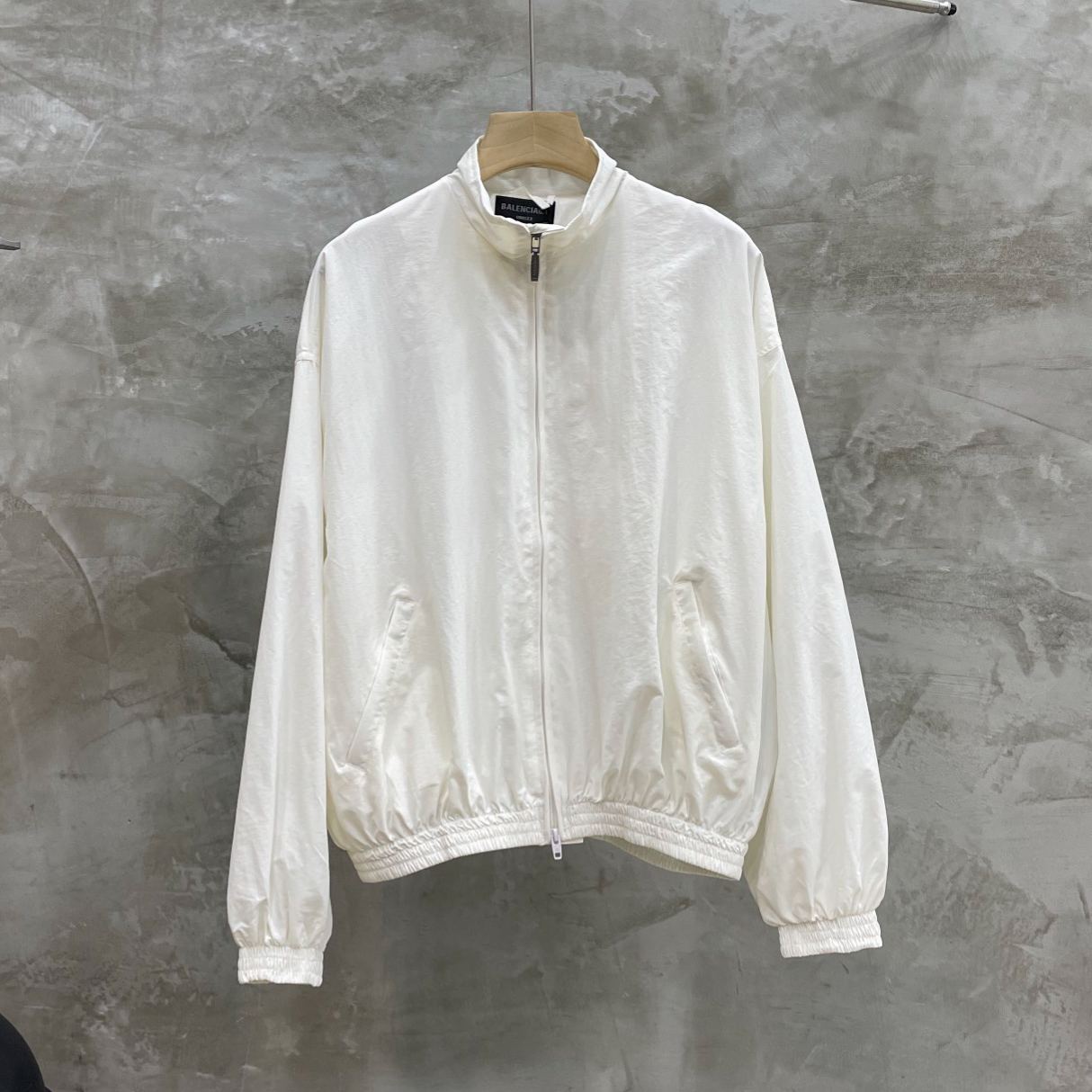 Balenciaga Diy Metal Outline Tracksuit Jacket  (773063TNQ251000）
