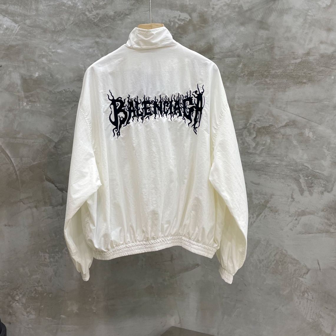 Balenciaga Diy Metal Outline Tracksuit Jacket  (773063TNQ251000）