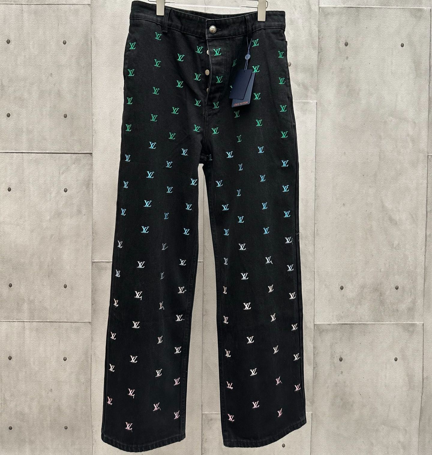 Louis Vuitton LV Blazon denim skate pants（1AGTH3）